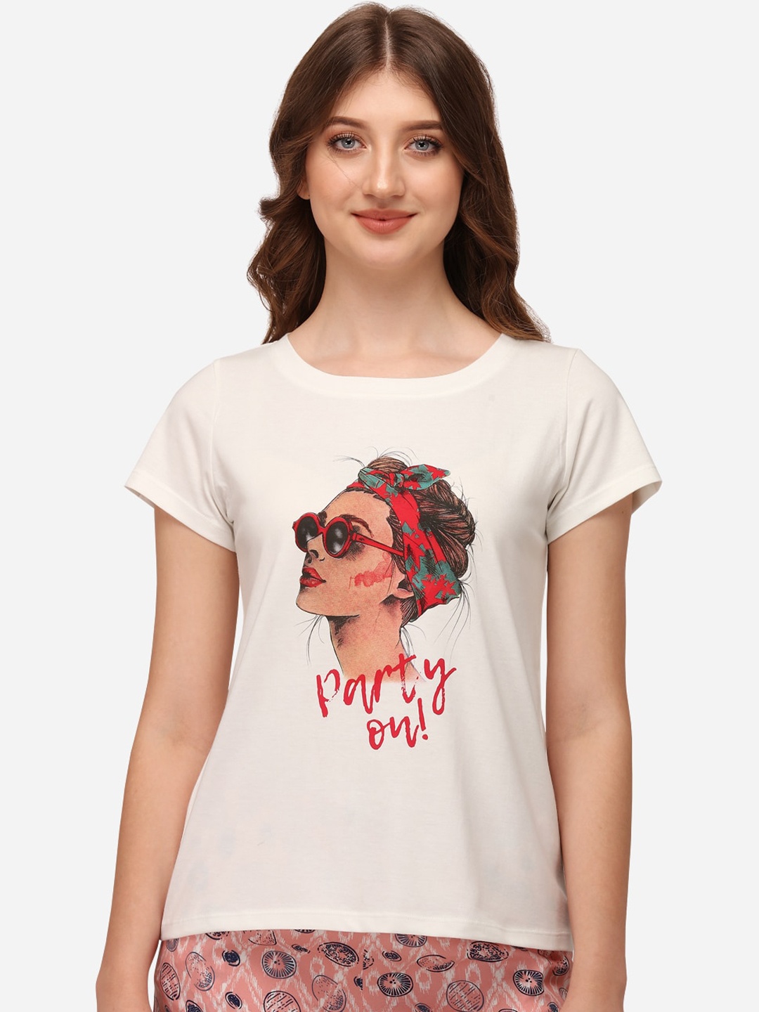 

Soie Women Off White Printed Lounge Tshirt