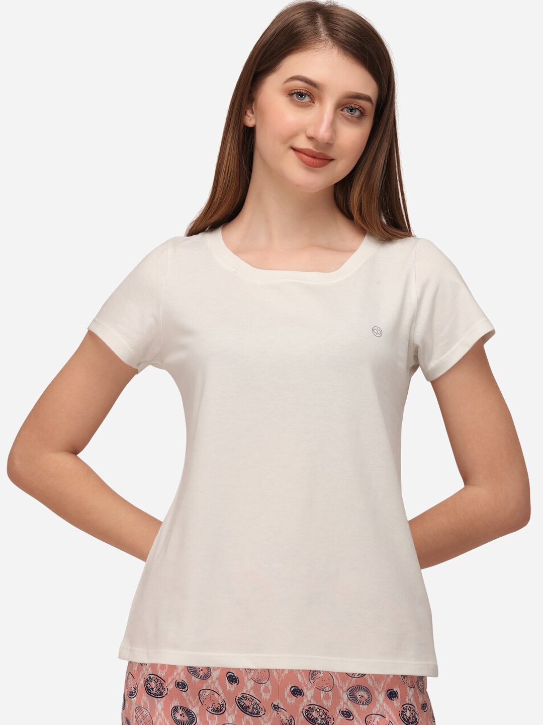 

Soie Women Off White Solid Lounge T-Shirt