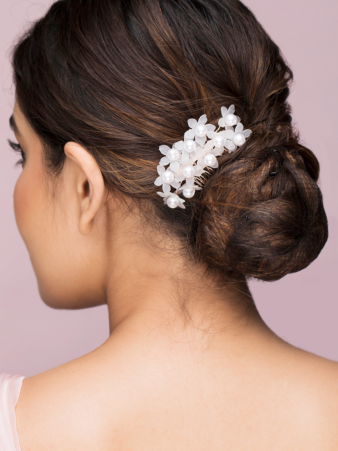 

Rubans Women Gold-Toned & White Embellished Comb Pin