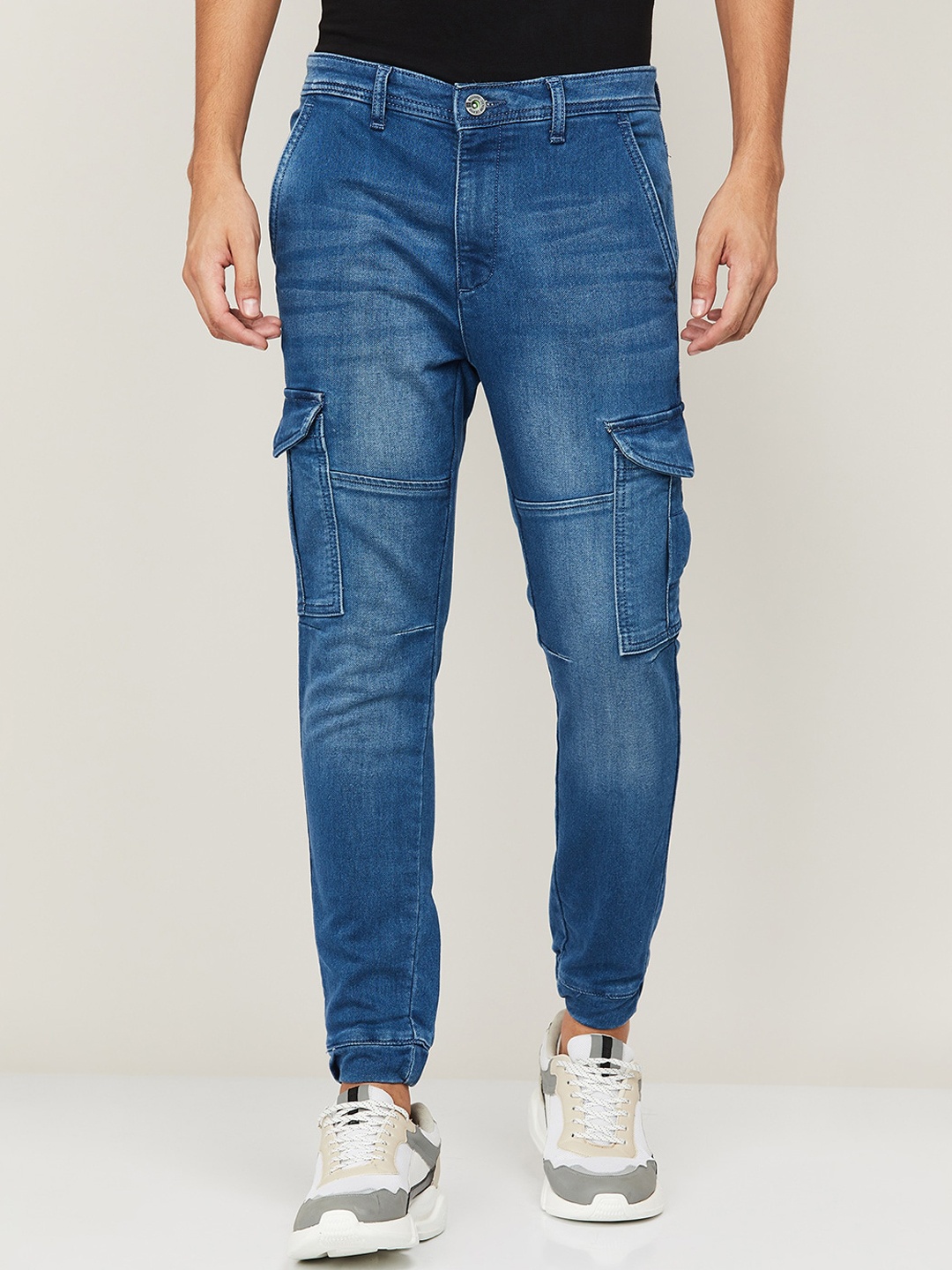 

Bossini Men Blue Heavy Fade Jeans