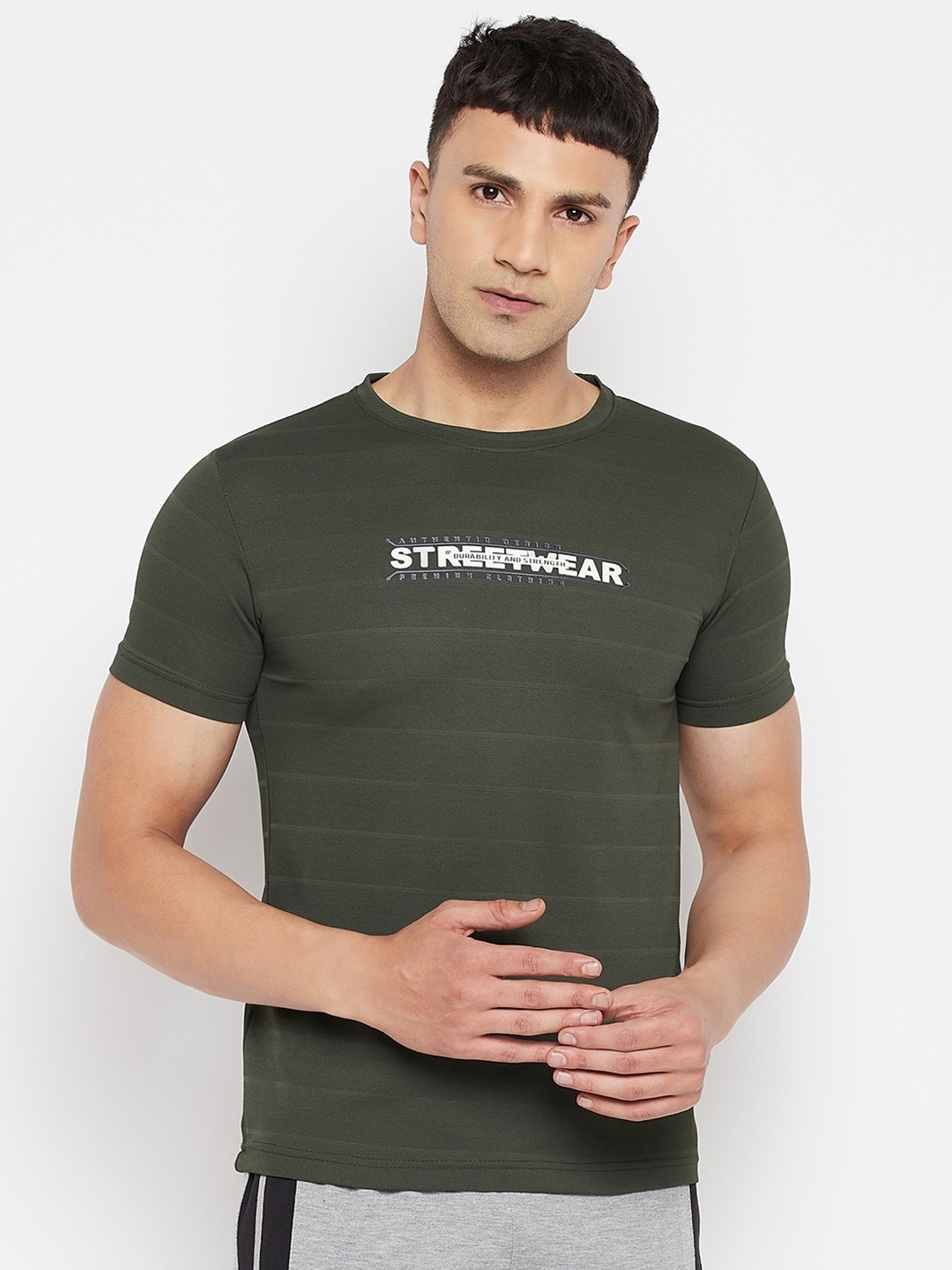 

FirstKrush Men Olive Green Typography Printed T-shirt