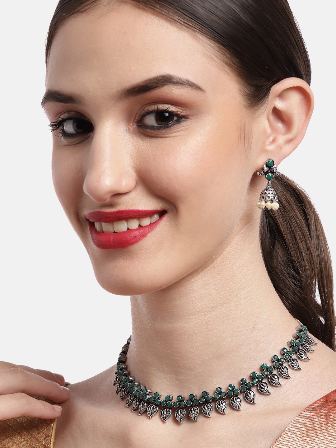 

Ishin Women Silver-Plated Green Stone Studded Oxidised Jewellery Set