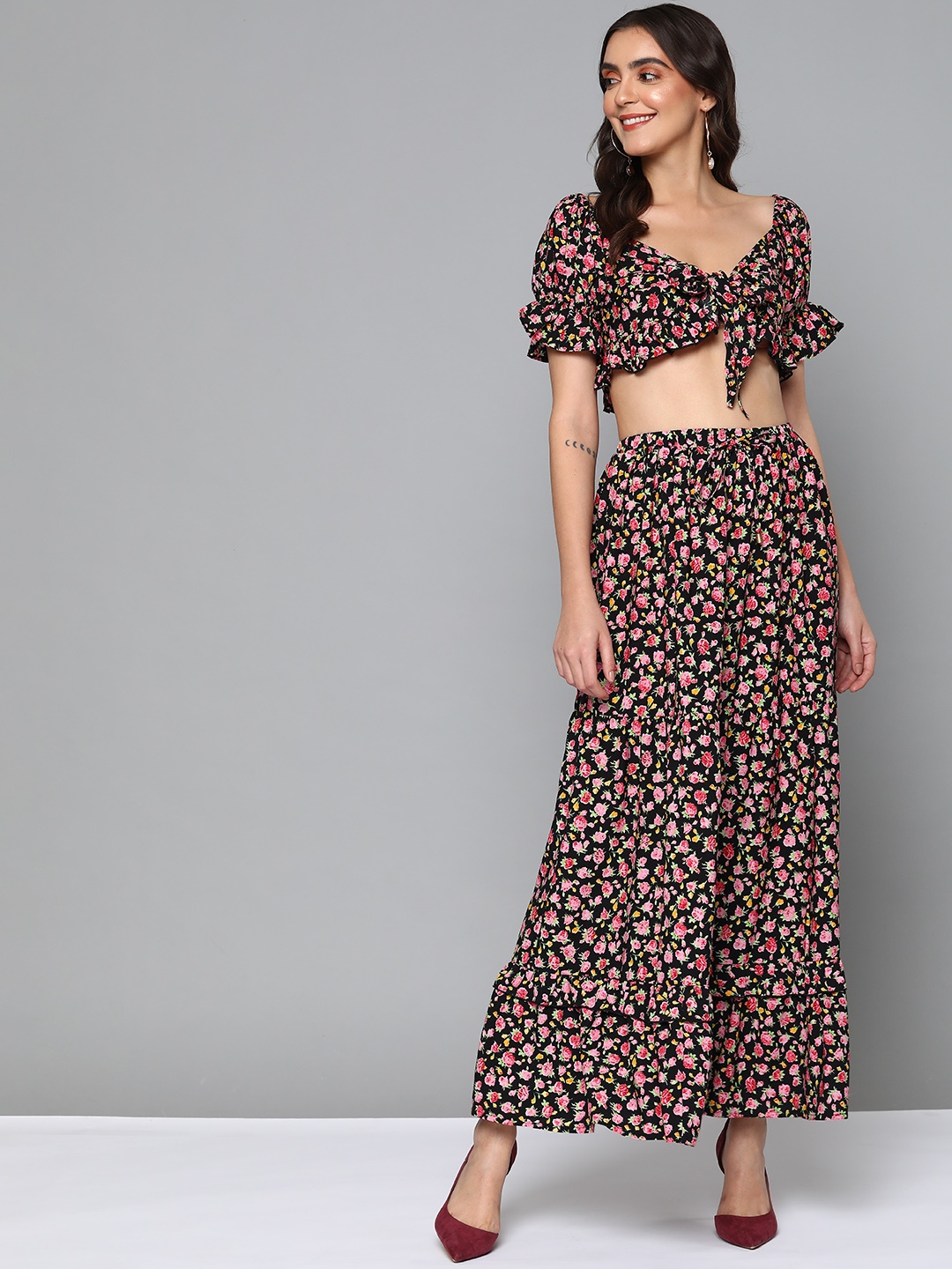 

SASSAFRAS Women Black & Pink Floral Printed Co-Ords Set