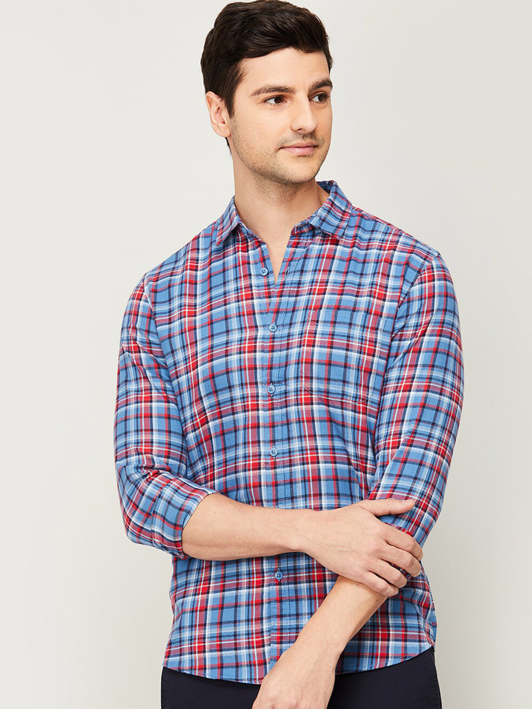 

Fame Forever by Lifestyle Men Blue & Red Checked Casual Shirt