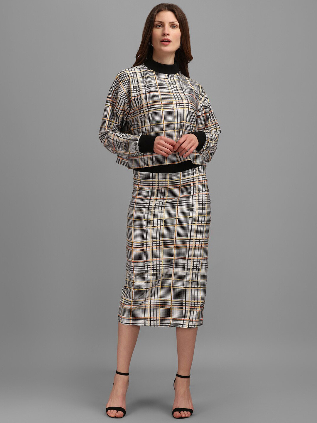 

PURVAJA Beige & Black Checked Top