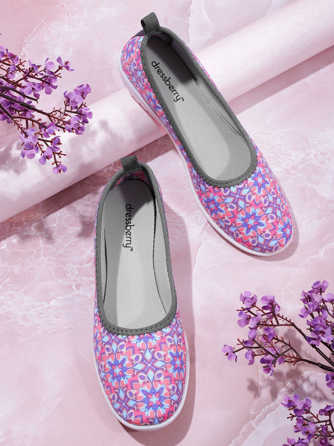 

DressBerry Women Printed Ballerinas, Pink