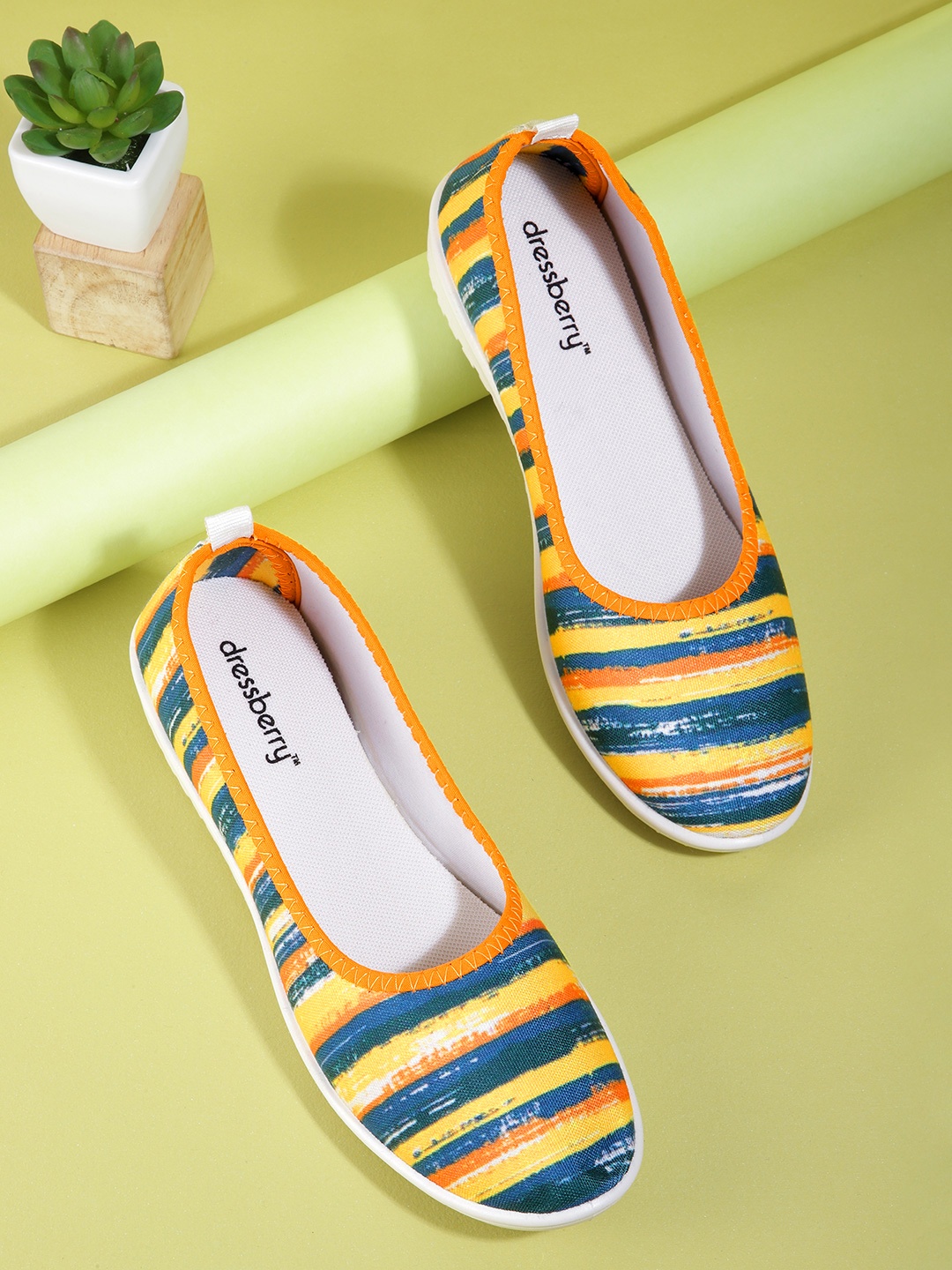 

DressBerry Women Striped Ballerinas, Multi