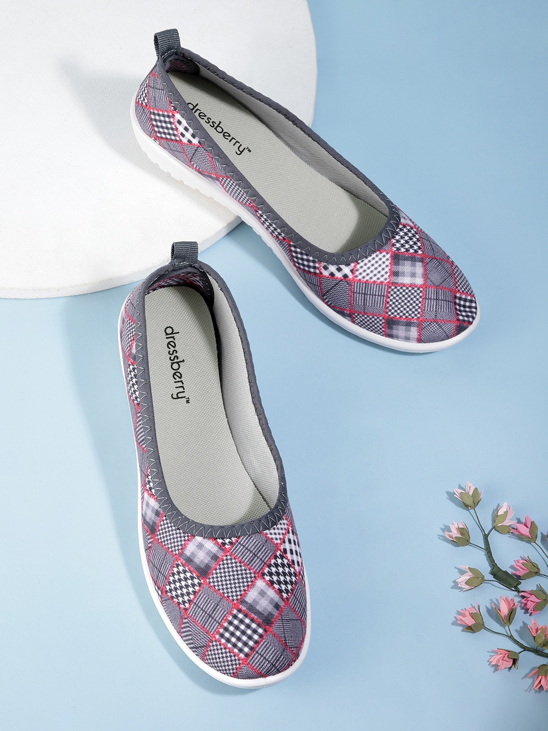 

DressBerry Women Printed Ballerinas, Multi