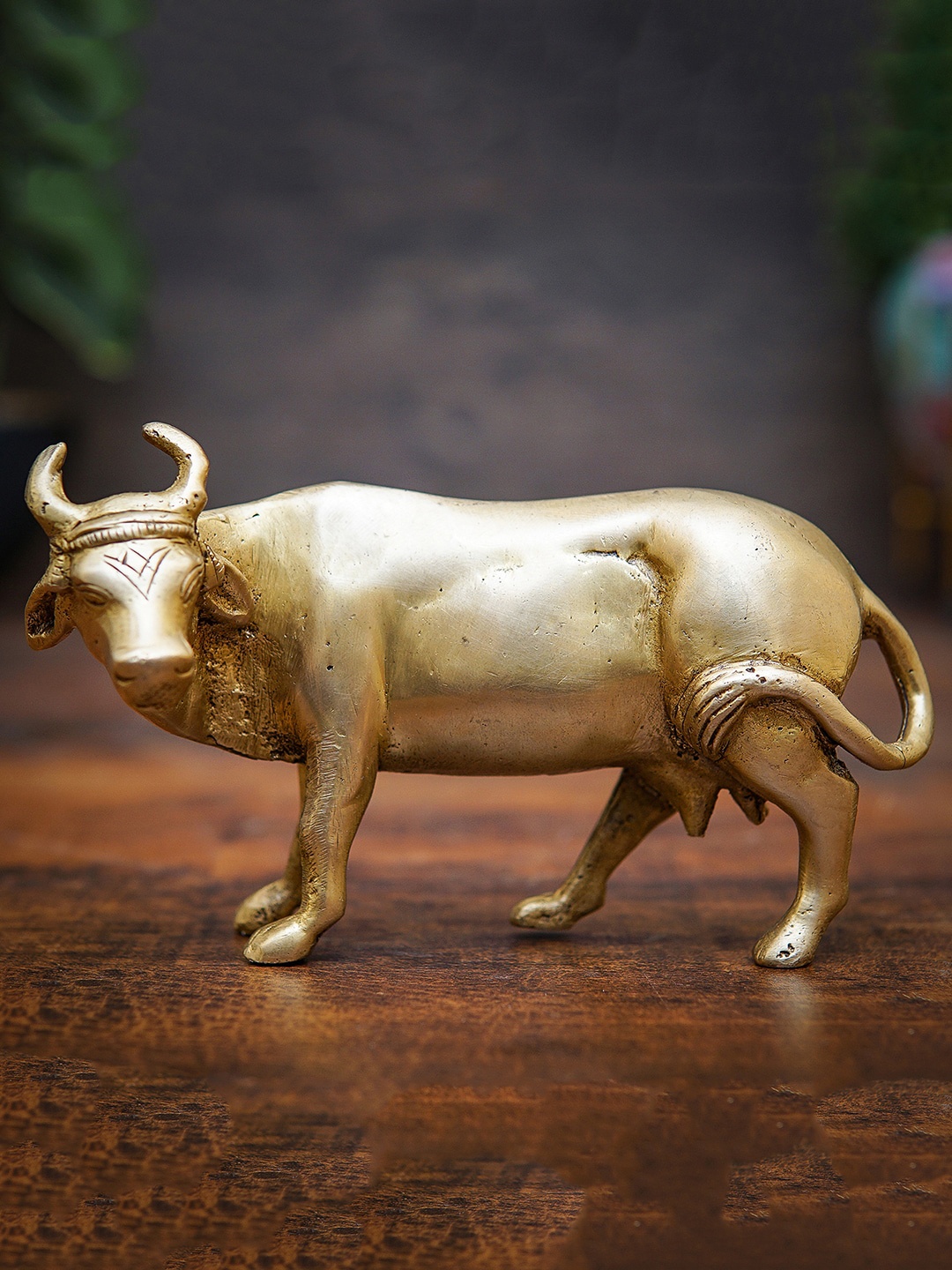 

StatueStudio Gold-Toned Brass Holy Cow Idol Showpiece
