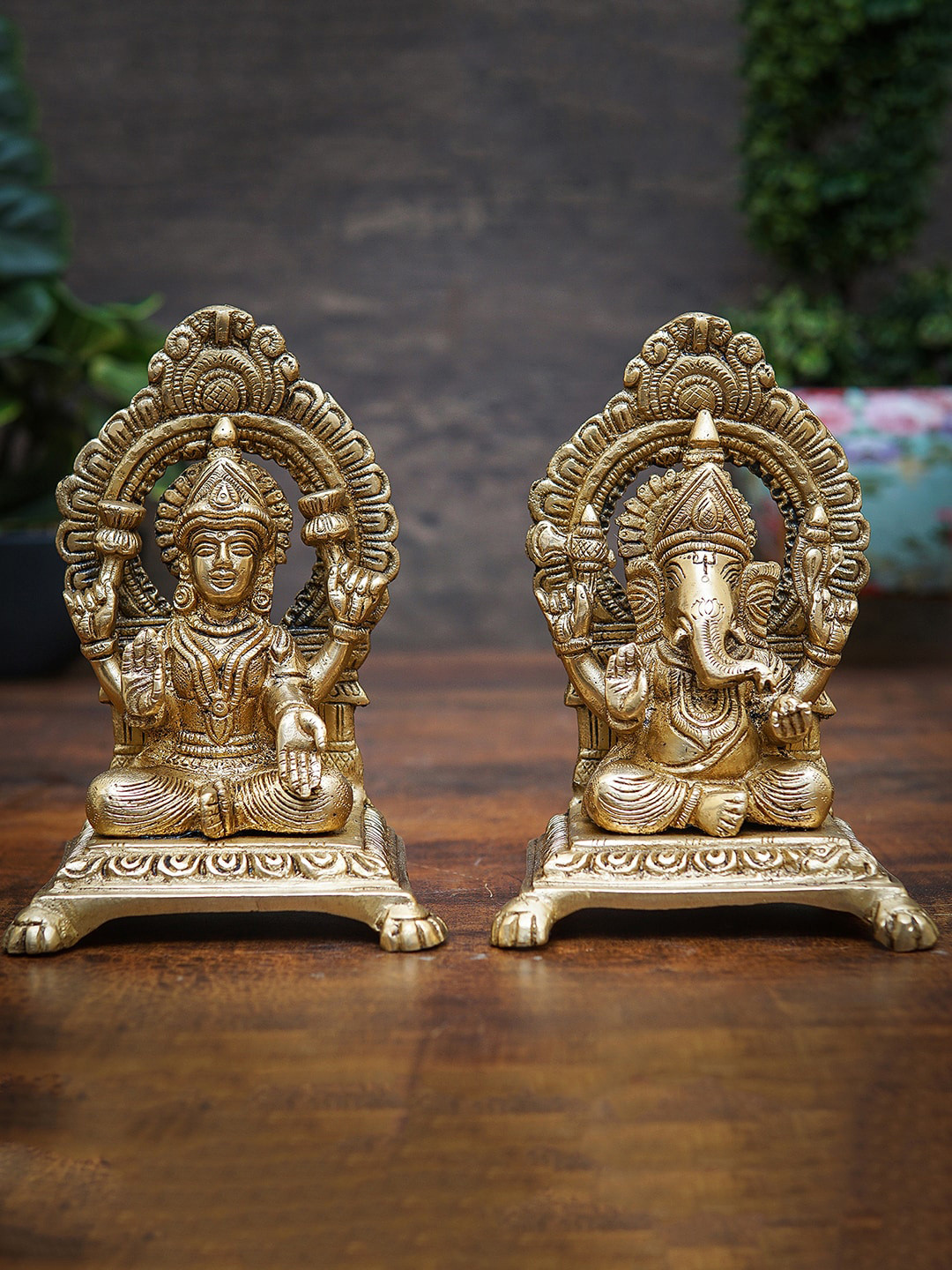 

StatueStudio Set of 2 Gold Toned Ganesha Lakshmi Showpieces
