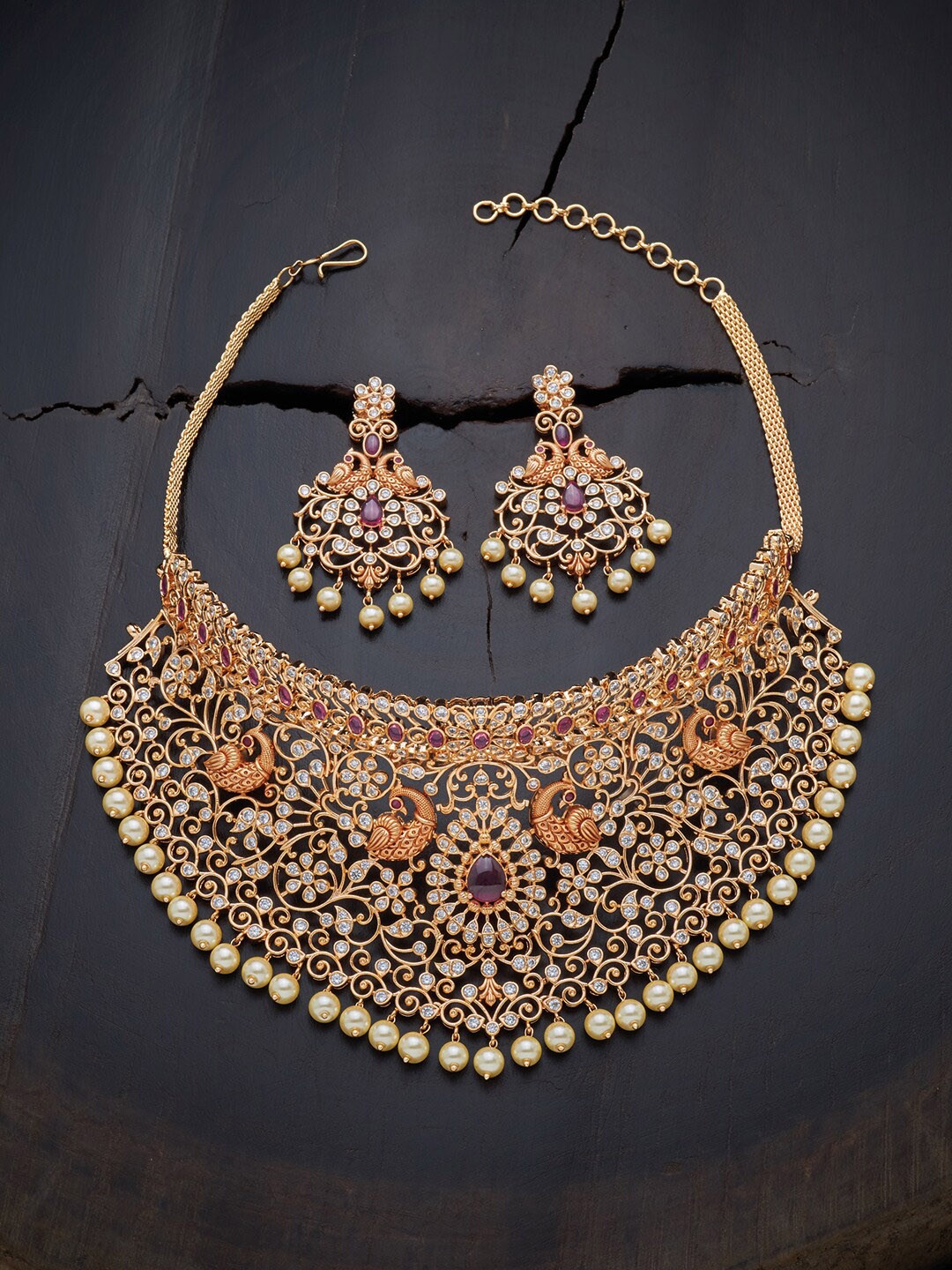 

Kushal's Fashion Jewellery Red Gold-Plated Jewellery Set