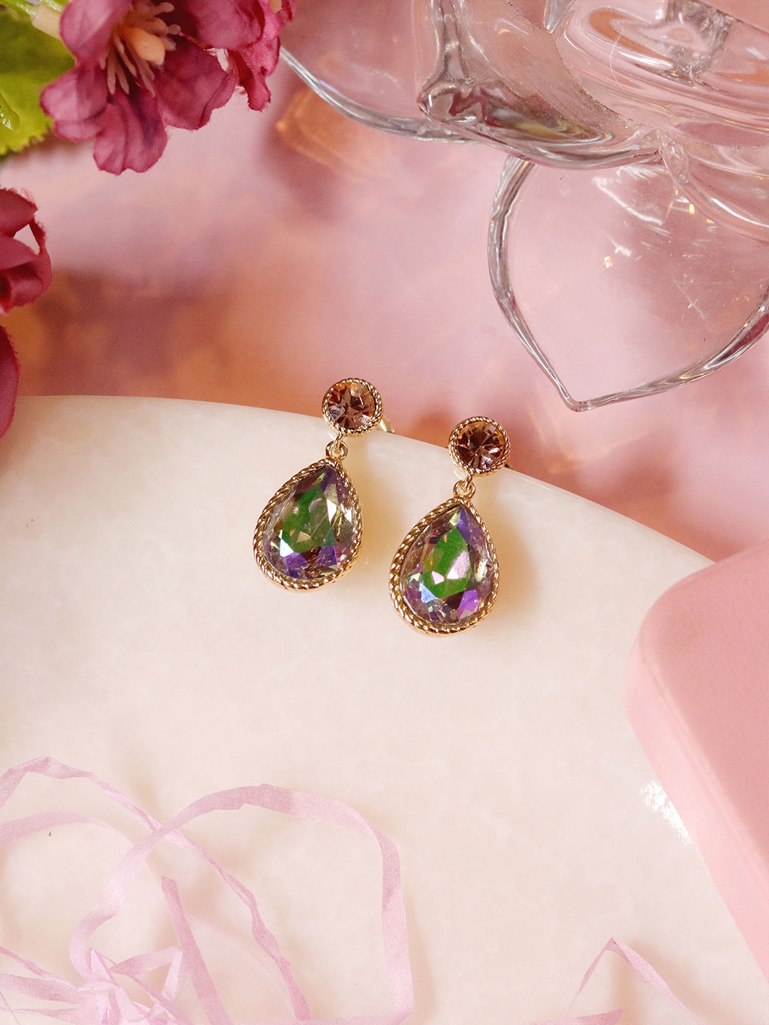

Ishhaara Purple Teardrop Shaped Drop Earrings
