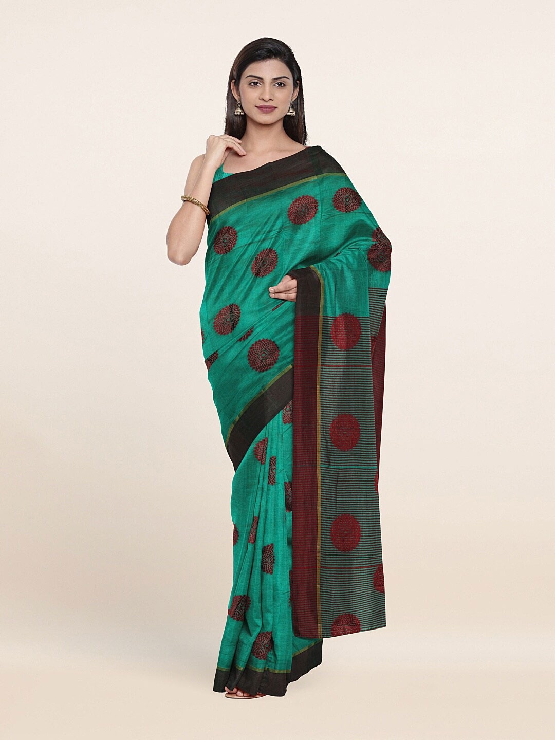 

Pothys Green & Maroon Ethnic Motifs Cotton Blend Saree