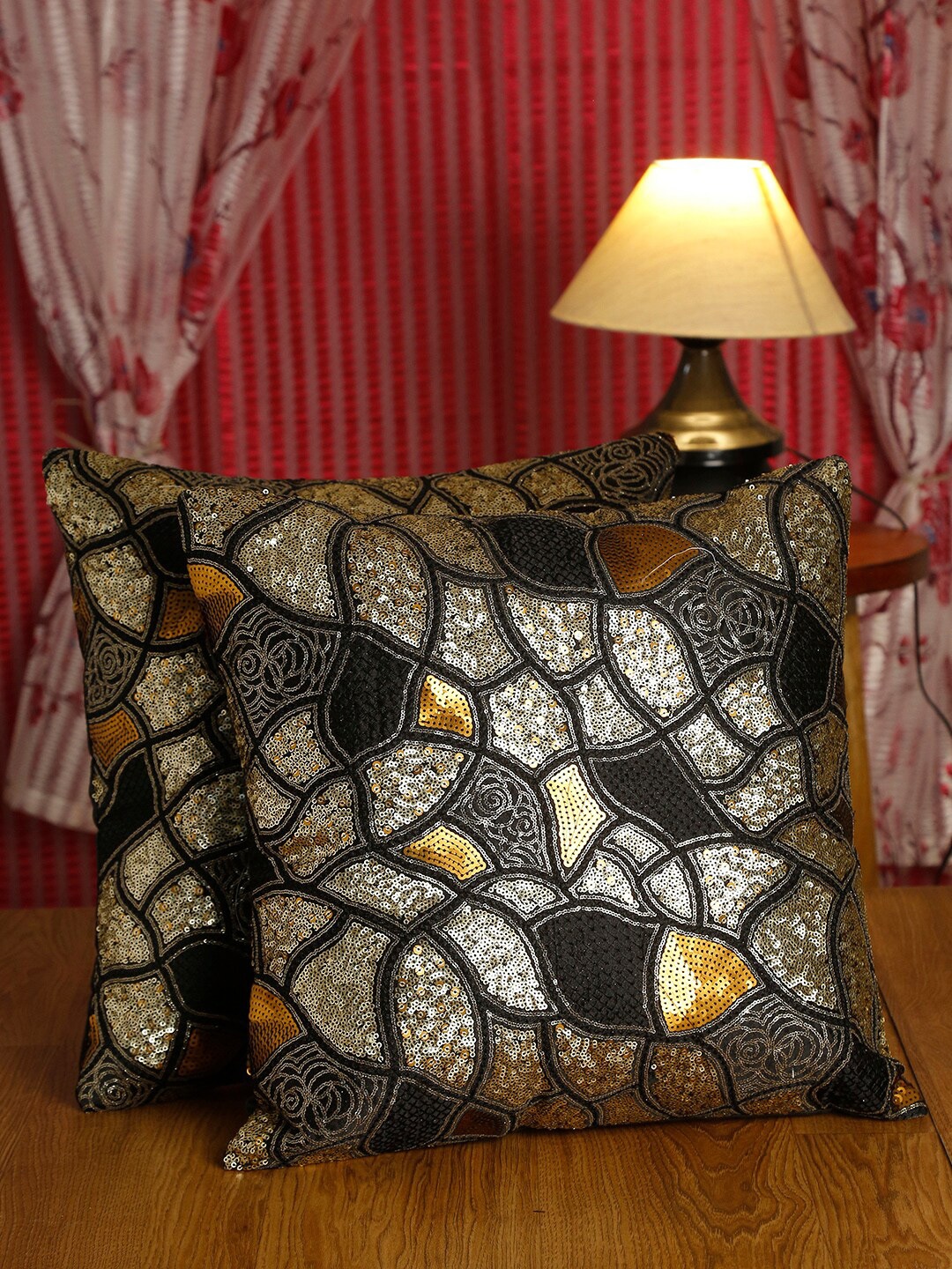 

HOSTA HOMES Black & Gold-Toned Set of 2 Geometric Square Cushion Covers