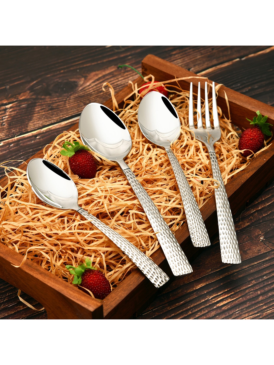 

FNS Madrid Hammer Finish Cutlery Set with Box, Silver