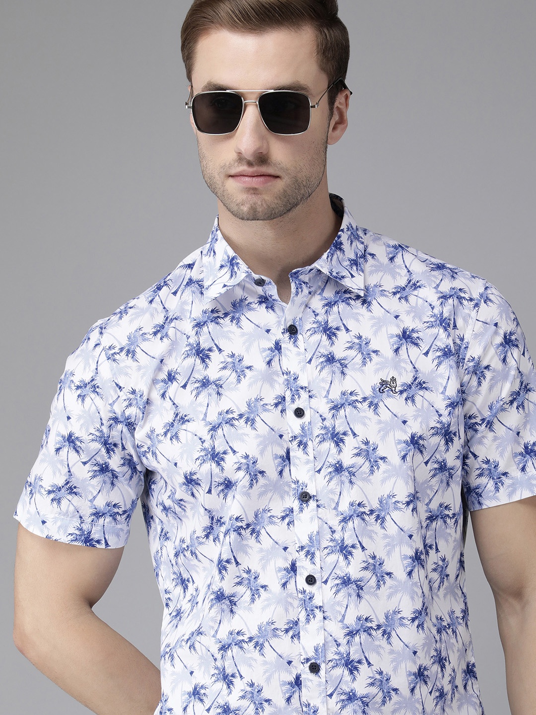 

Van Heusen ACADEMY Men Blue & White Slim Fit Tropical Printed Pure Cotton Casual Shirt