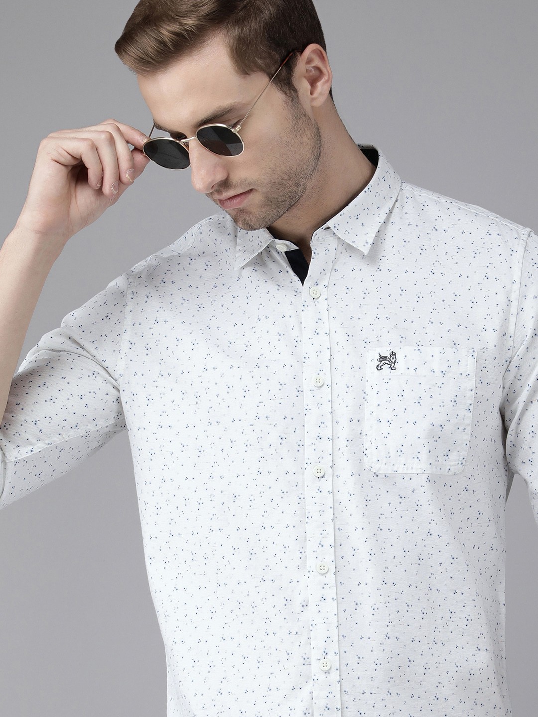 

Van Heusen ACADEMY Men White Slim Fit Floral Printed Casual Shirt