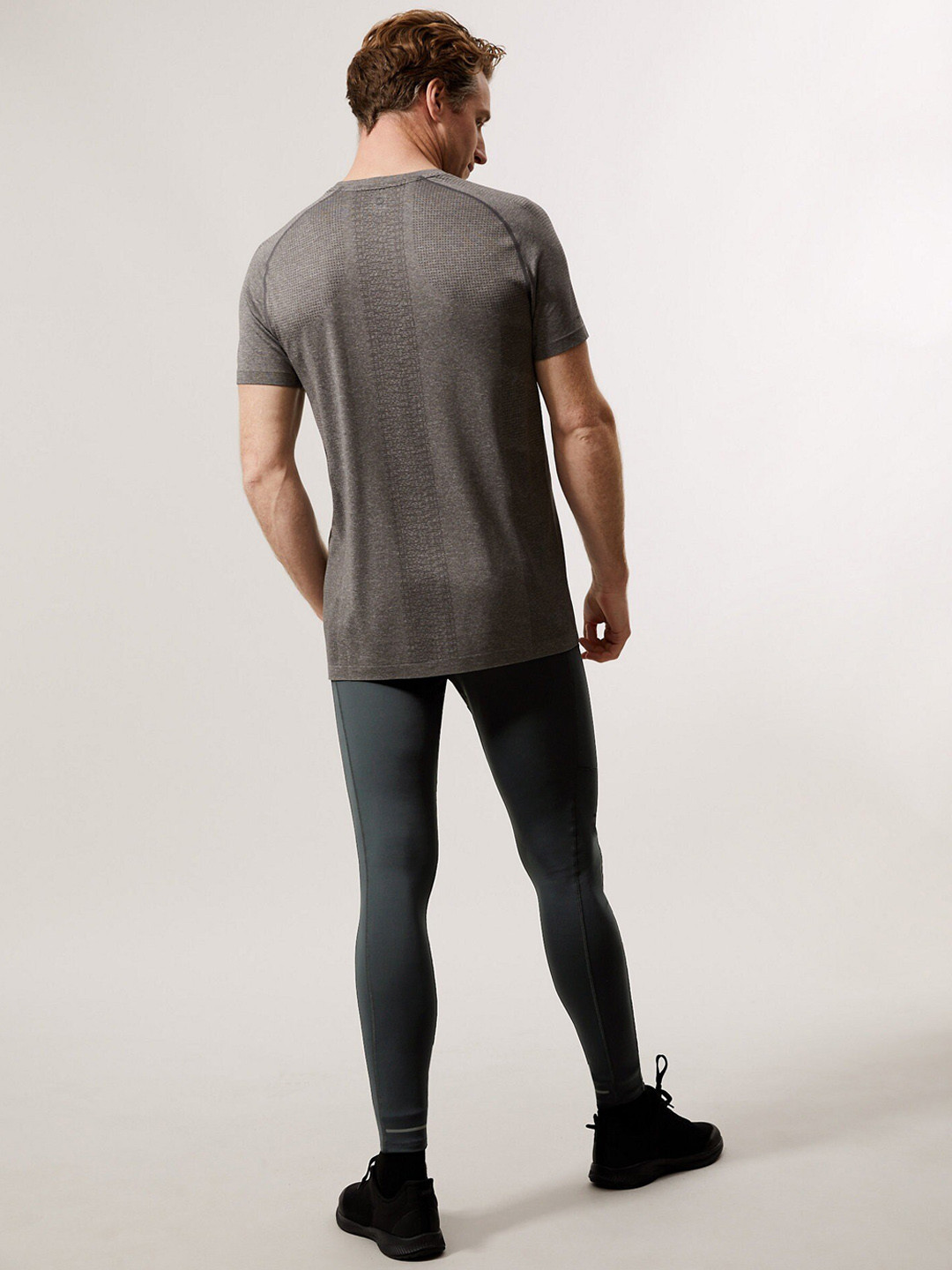 

Marks & Spencer Men Grey Solid Sports Tights