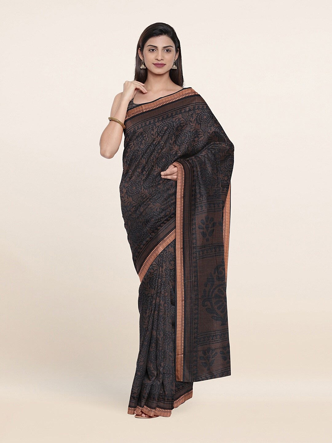 

Pothys Grey & Gold-Toned Ethnic Motifs Zari Saree