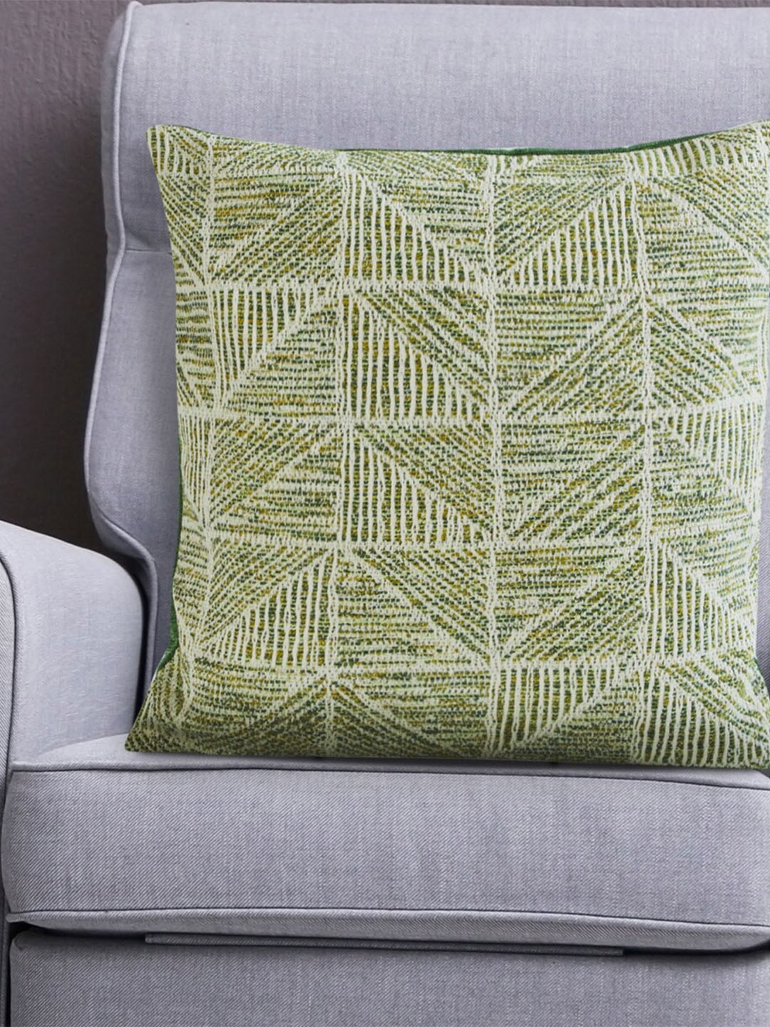 

Home Centre Green & White Abstract Square Cushion Covers