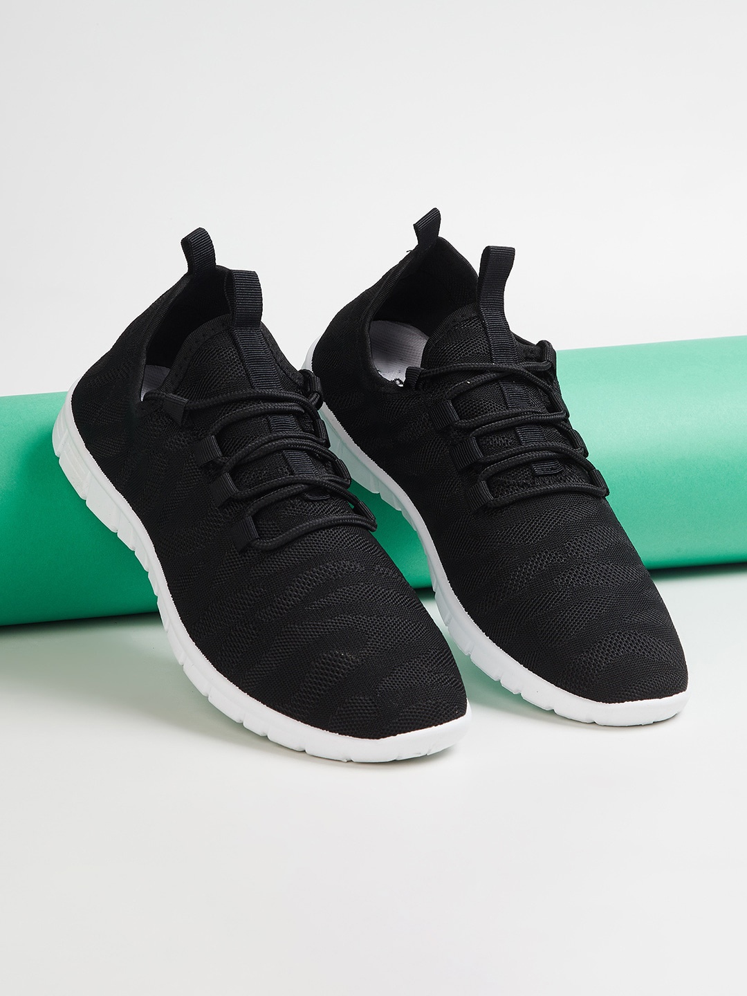 

Ginger by Lifestyle Women Black Woven Design Sneakers