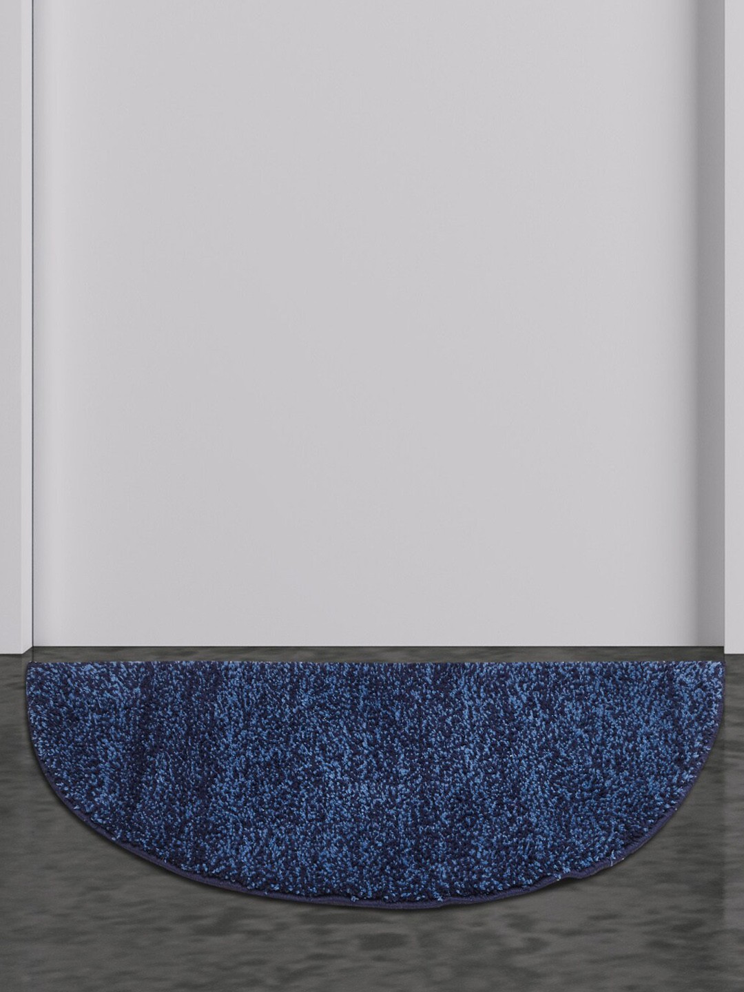 

Home Centre Blue Solid Semi-Circular Bath Mat 80cm x 80cm
