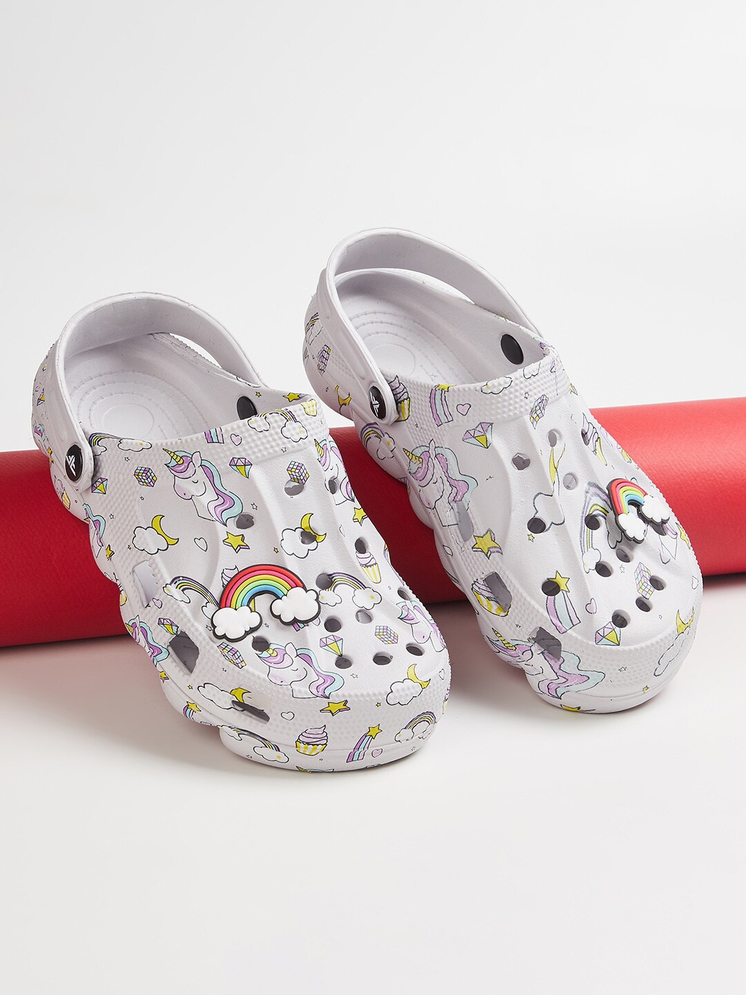 

Fame Forever by Lifestyle Girls Grey & White Printed Rubber Clogs