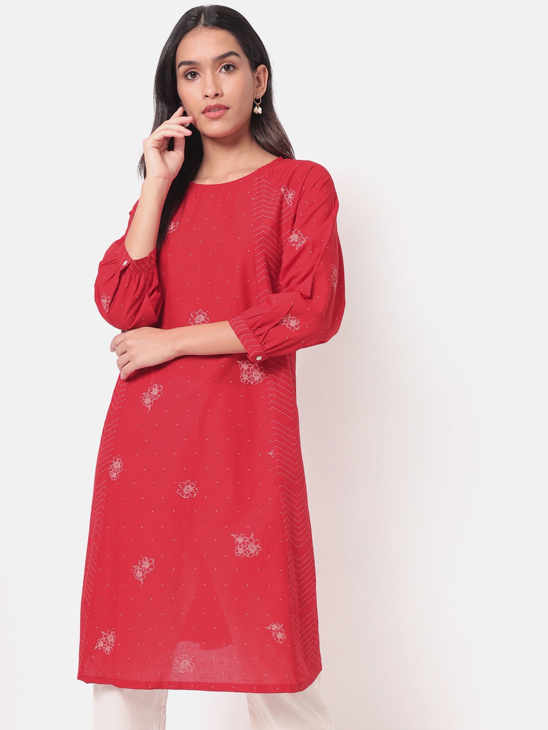 

Saaki Red & White Printed Kurta