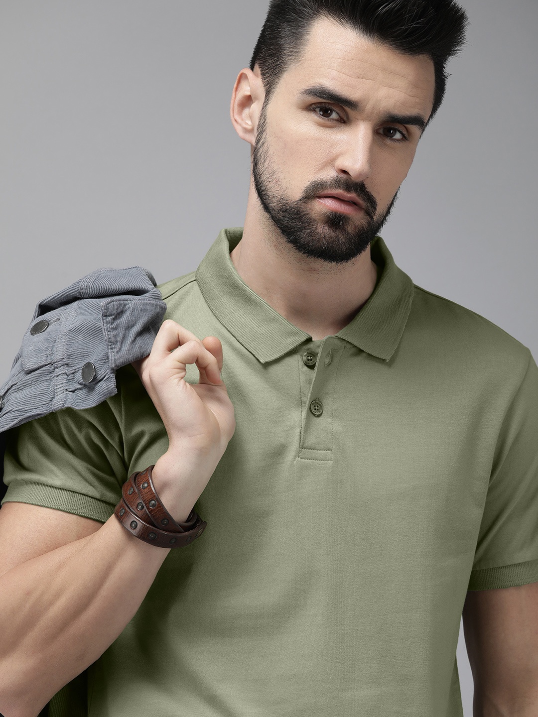 

The Roadster Lifestyle Co Men Olive Green Polo Collar Pure Cotton T-shirt