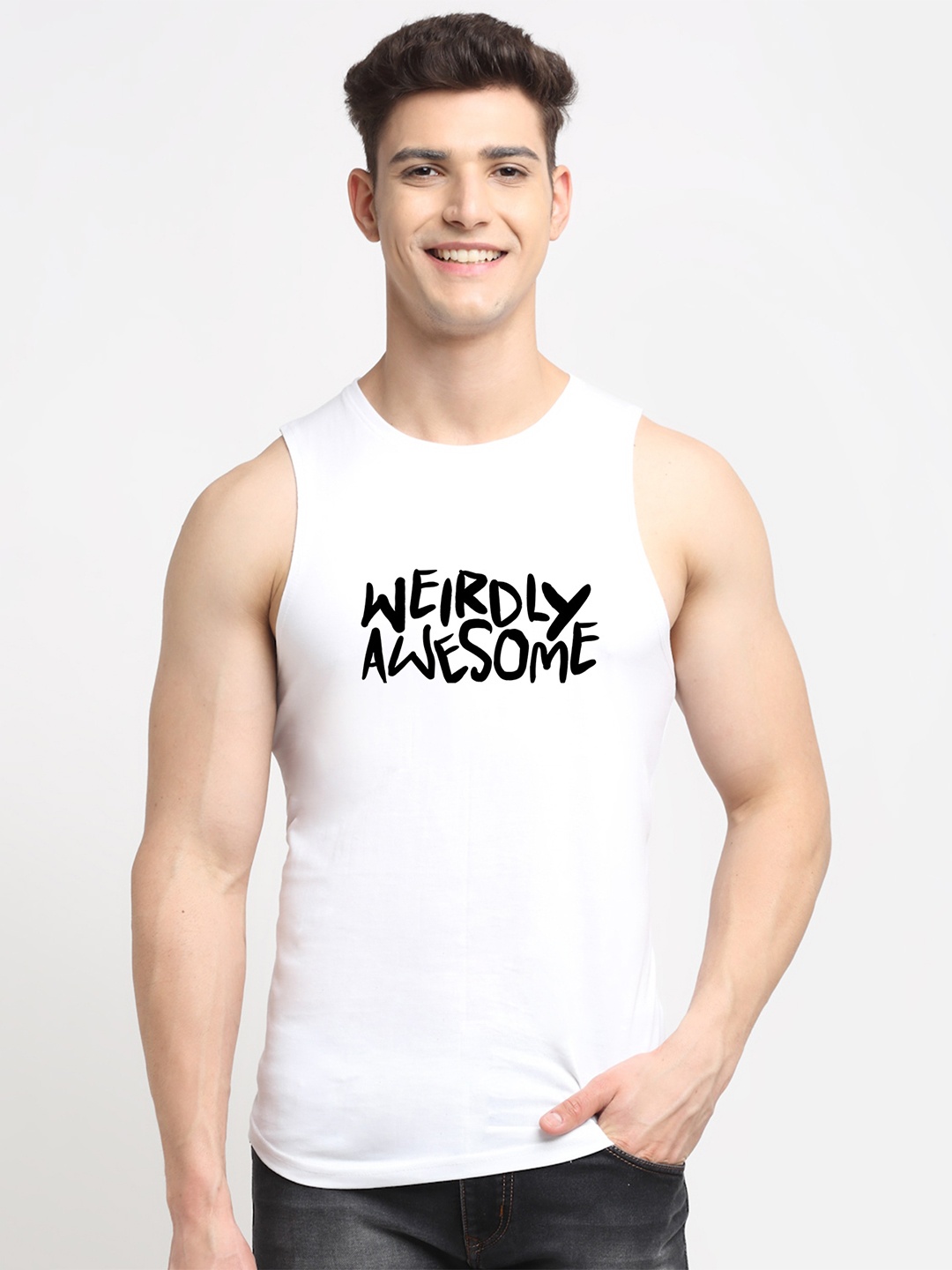 

Friskers Men White Typography Printed Slim Fit T-shirt