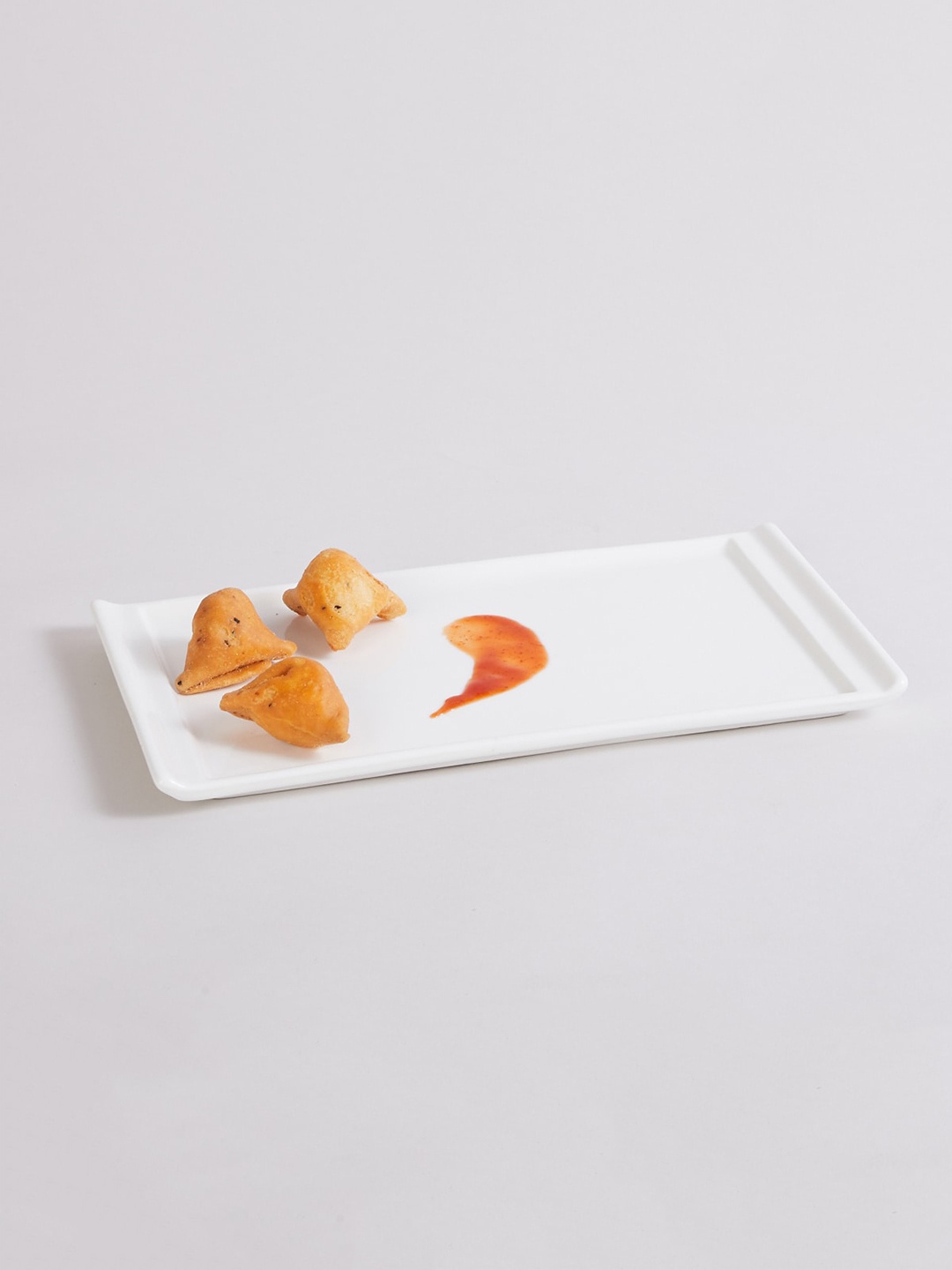

Home Centre White Solid Rhodes Stellar Bread Container