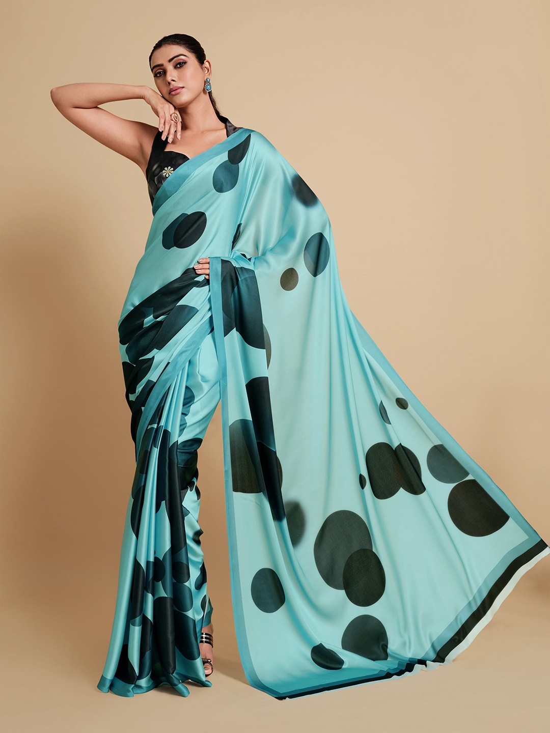 

Sangria Turquoise Blue & Green Satin Saree