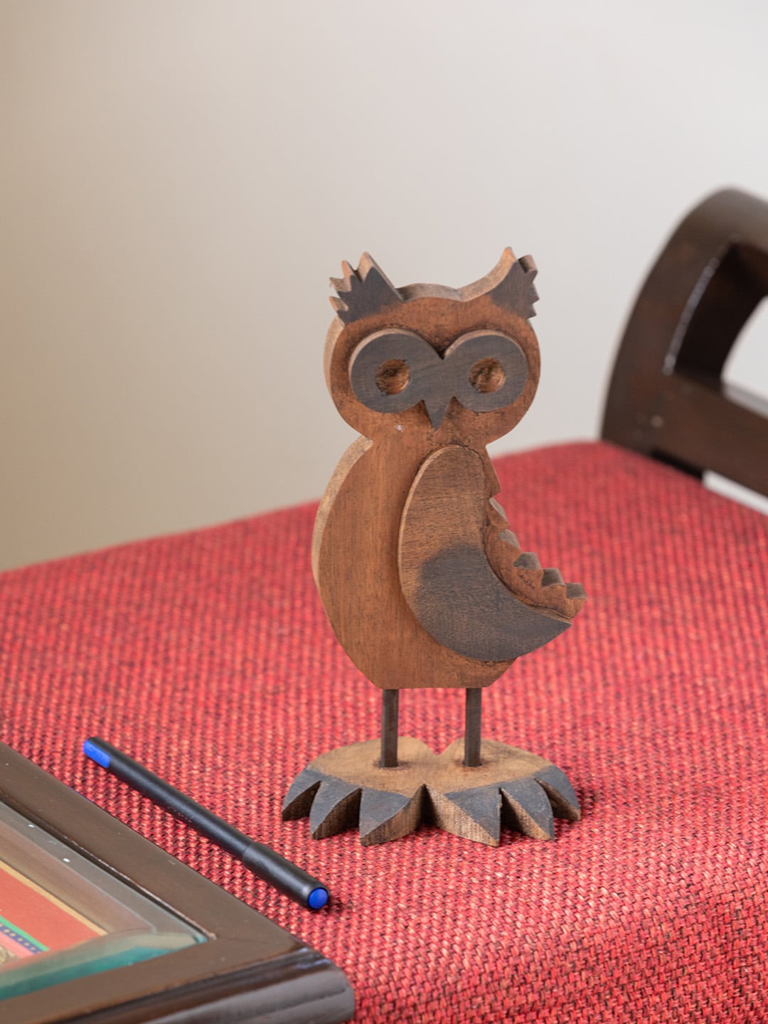 

ExclusiveLane Brown Solid The Observant Wooden Owl Showpiece