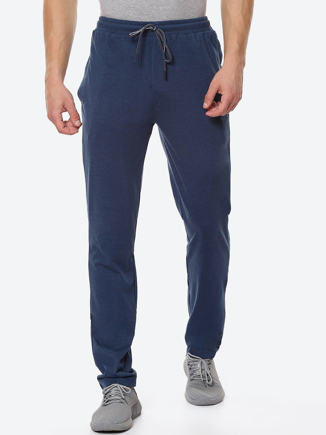 

VINENZIA Men Navy Blue Solid Track Pants