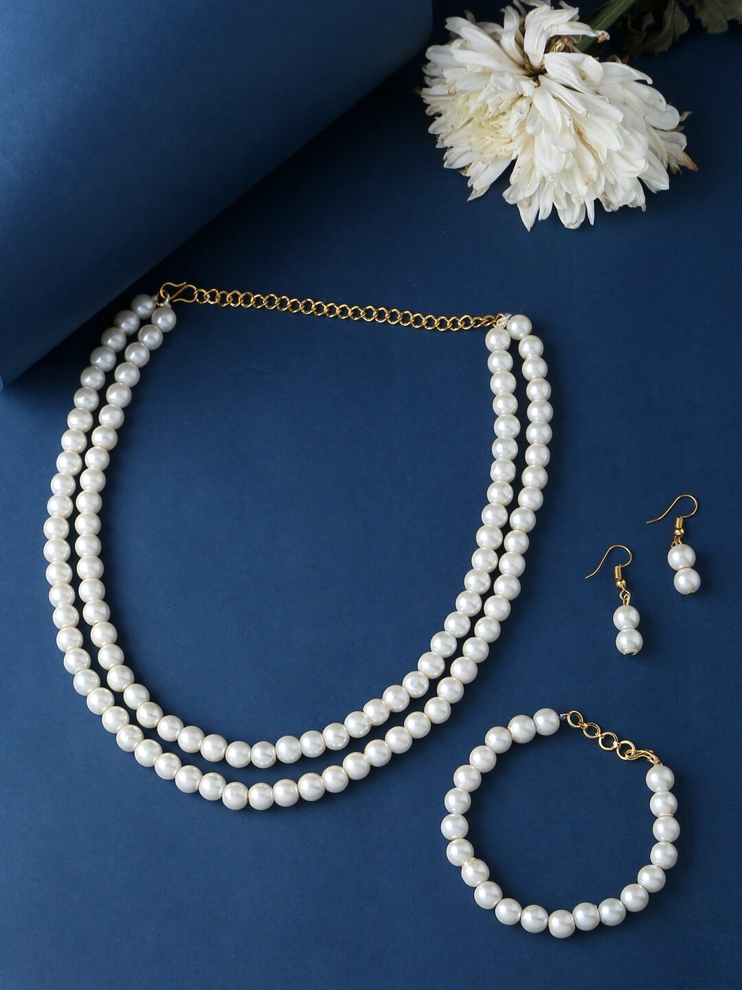 

VIRAASI Gold-Plated White Pearl Beaded Jewellery Set