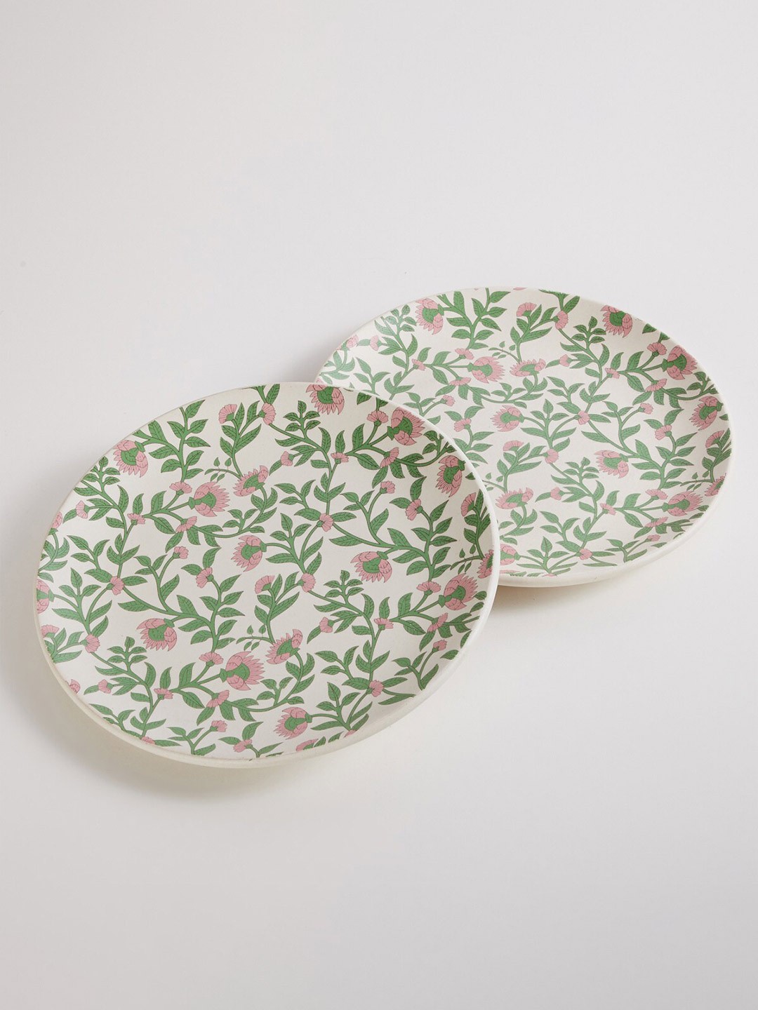 

Home Centre Set Of 2 Stoneware Glossy Plates, Green