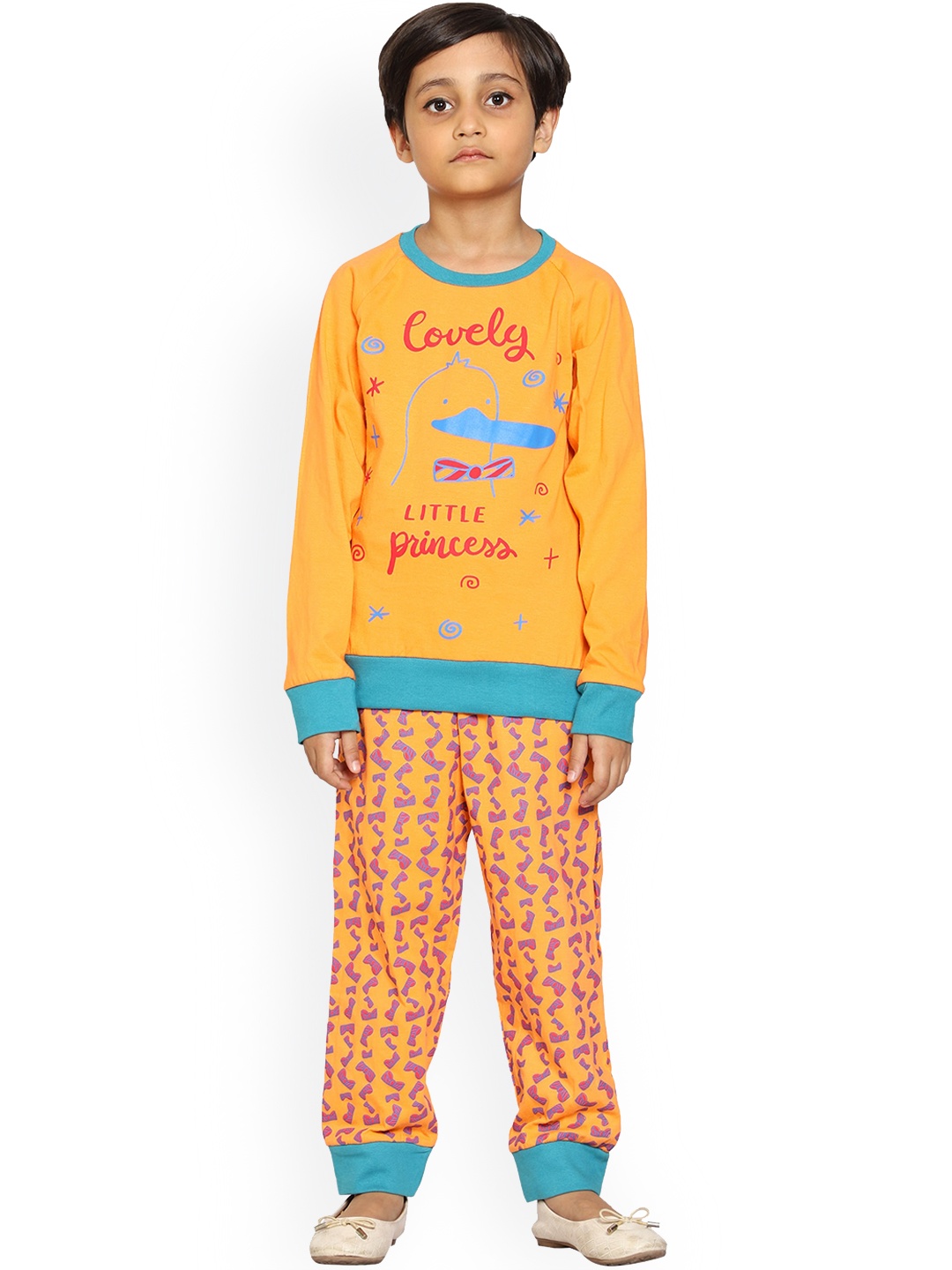 

KiddoPanti Girls Orange & Blue Printed Night suit
