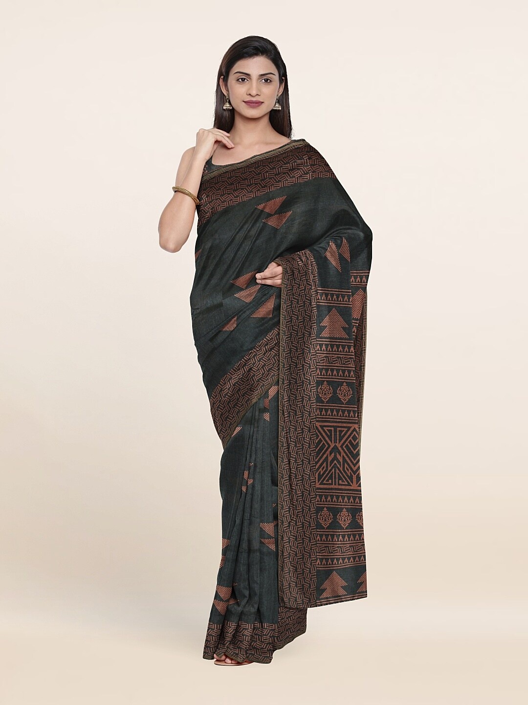 

Pothys Grey & Pink Geometric Printed Saree