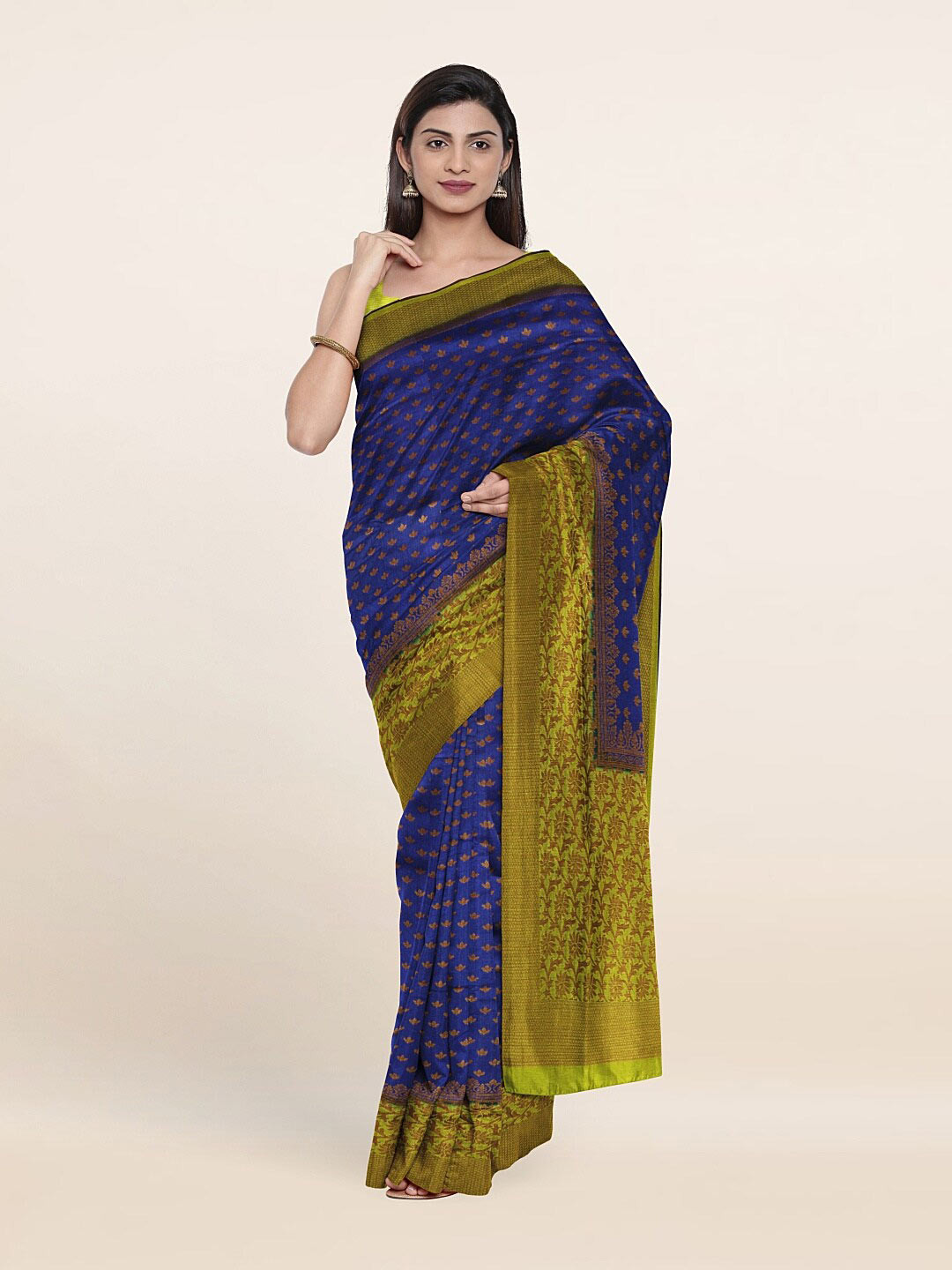 

Pothys Blue & Green Ethnic Motifs Saree