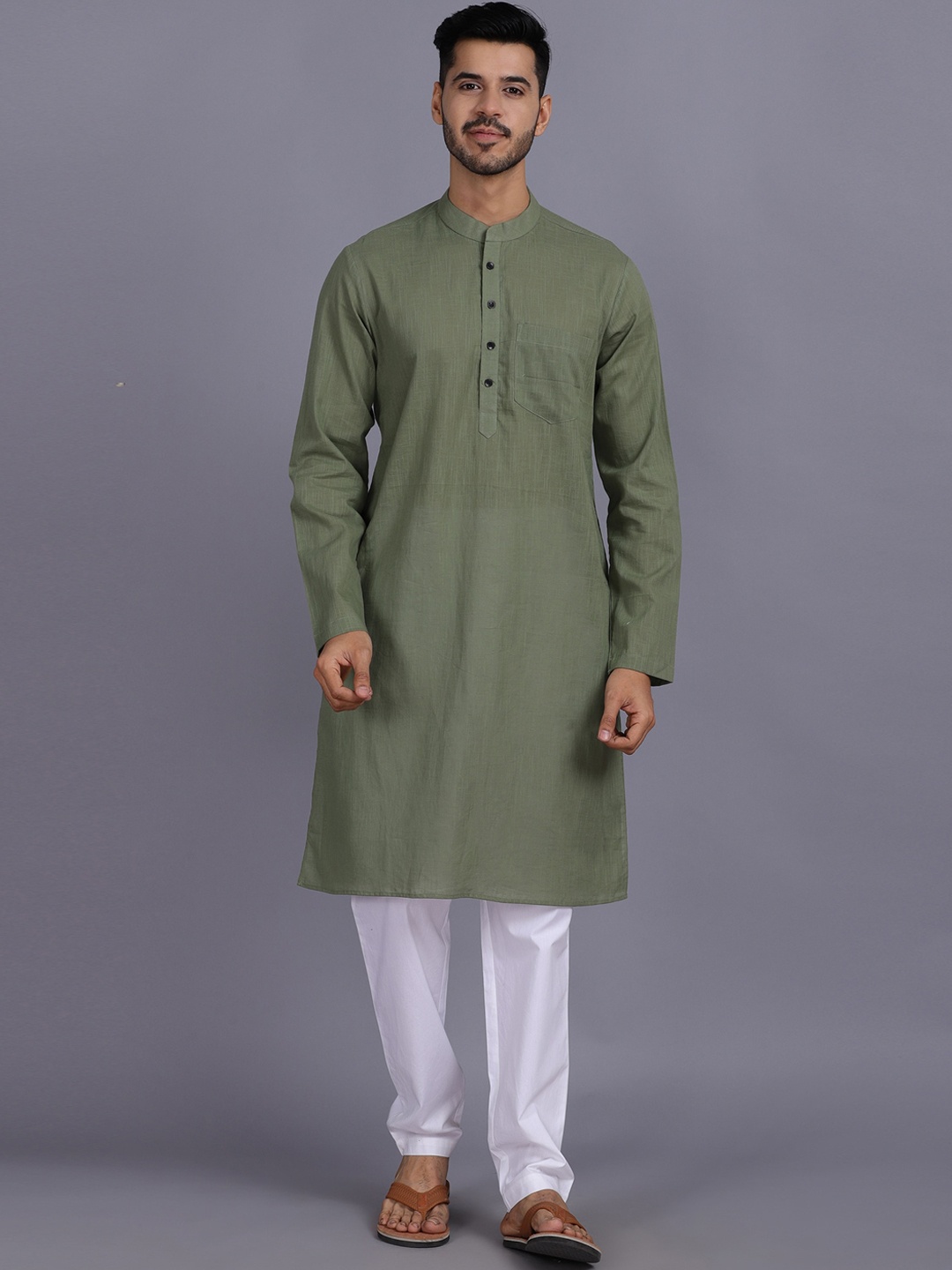 

Waahiba Men Green Kurta with Pyjamas