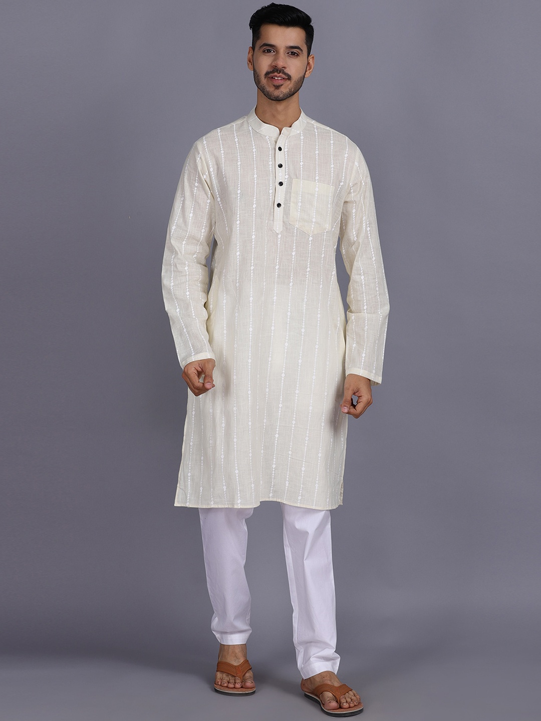 

Waahiba Men Cream-Coloured Ethnic Motifs Printed Kurta with Pyjamas