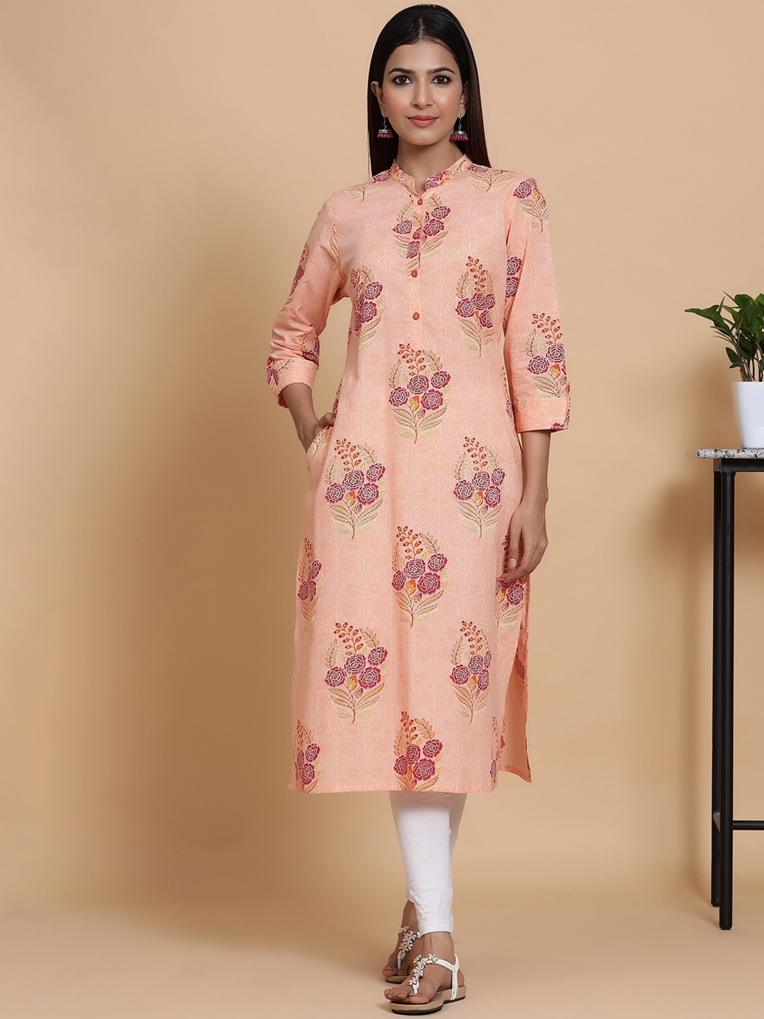 

mirari Women Peach-Coloured Floral Printed Floral Kurta