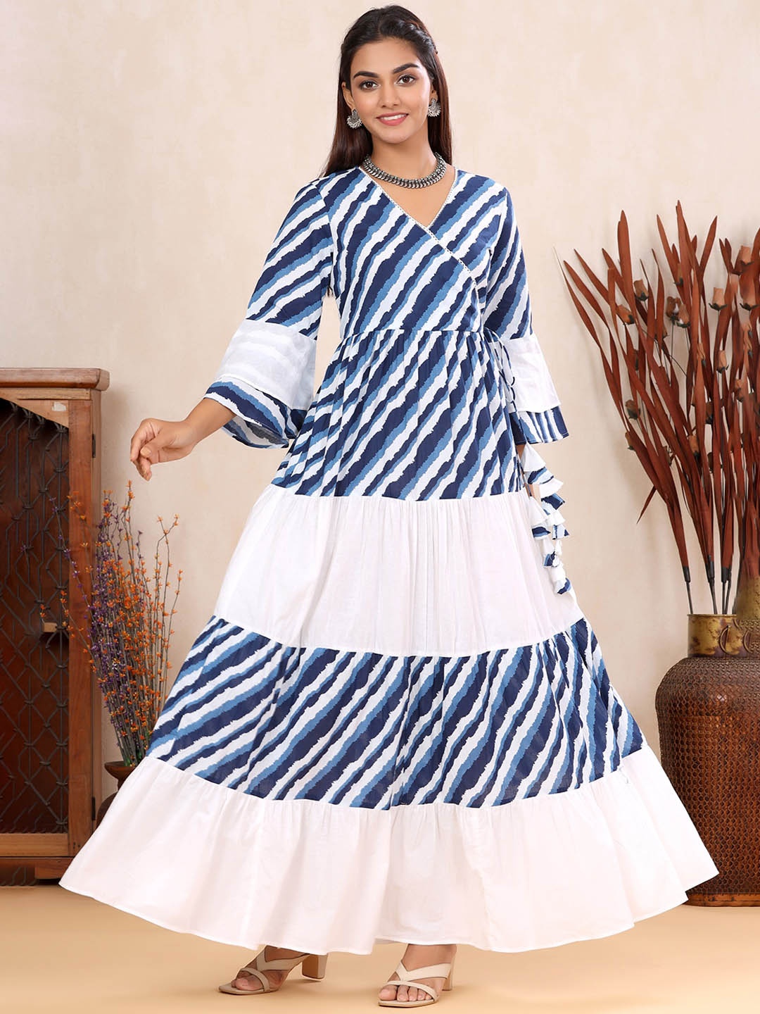 

mirari Women Blue & White Striped Flared Sleeves Anarkali Kurta