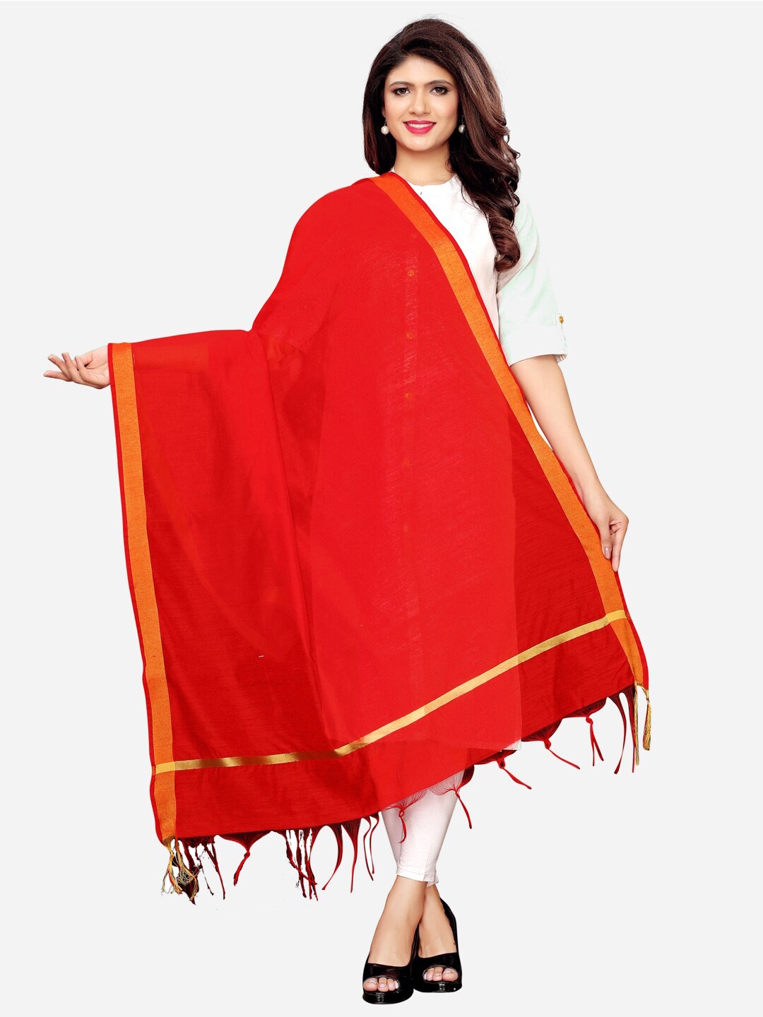 

Satrani Woman Red & Gold-Toned Dyed Cotton Silk Dupatta