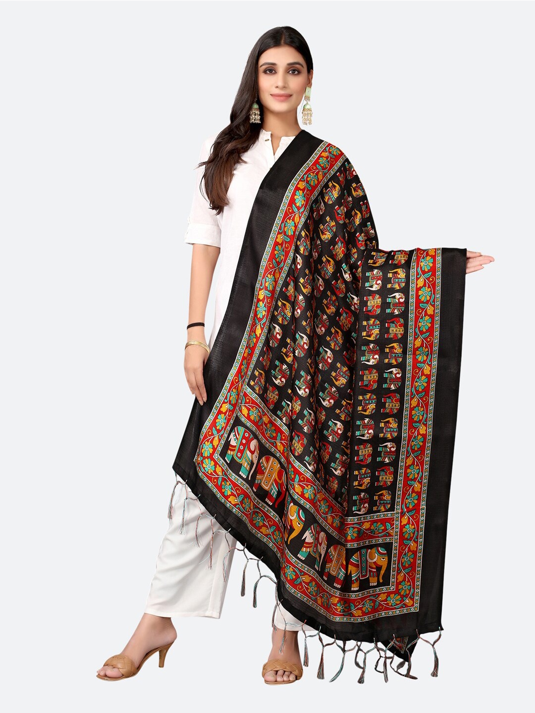 

Satrani Woman Black & Red Ethnic Motifs Printed Dupatta