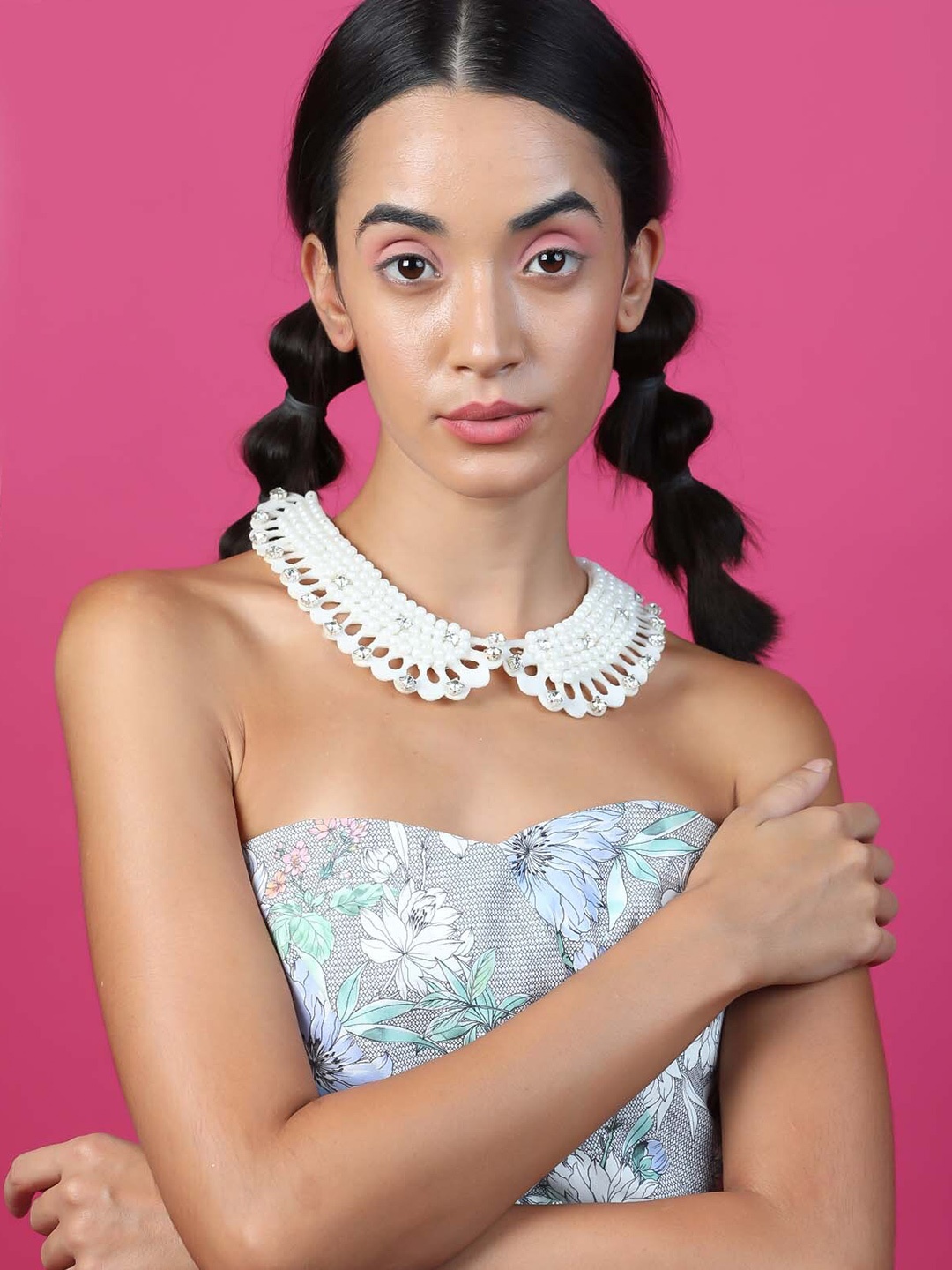 

ODETTE White Beaded Collar Necklace