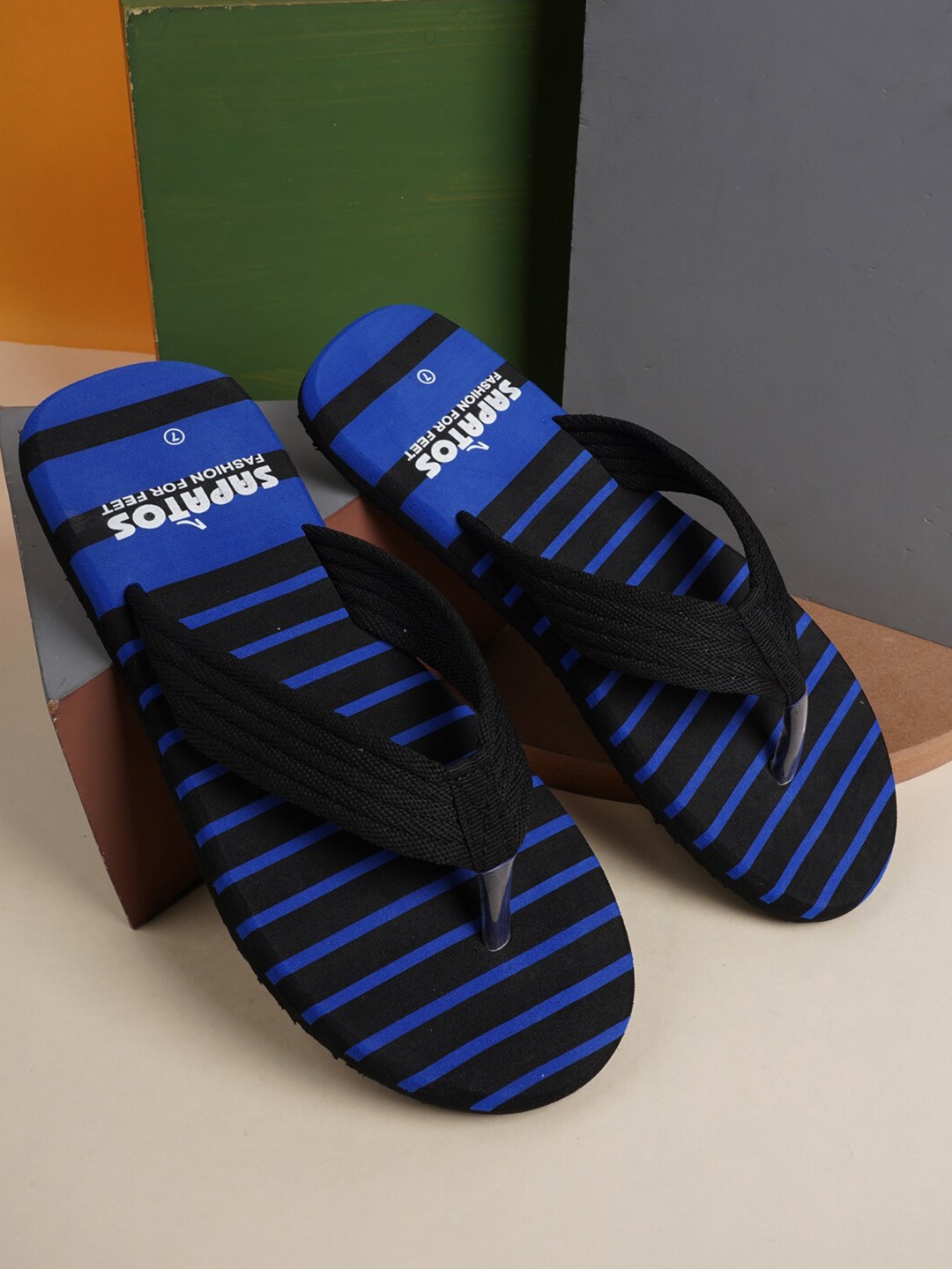 

SAPATOS Men Blue & Black Striped Thong Flip-Flops