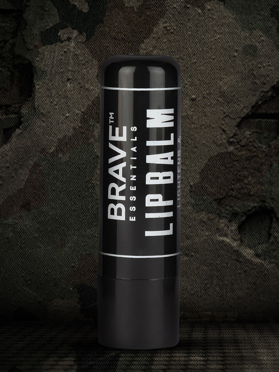 

BRAVE ESSENTIALS Men Moisturising & Soothing Lip Balm for Chapped Lips - 5 g, Black