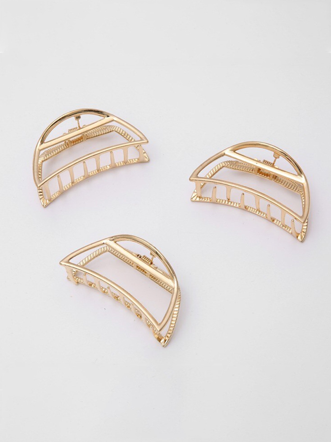 

VAGHBHATT Women Gold-Toned Set of 3 Claw Clip