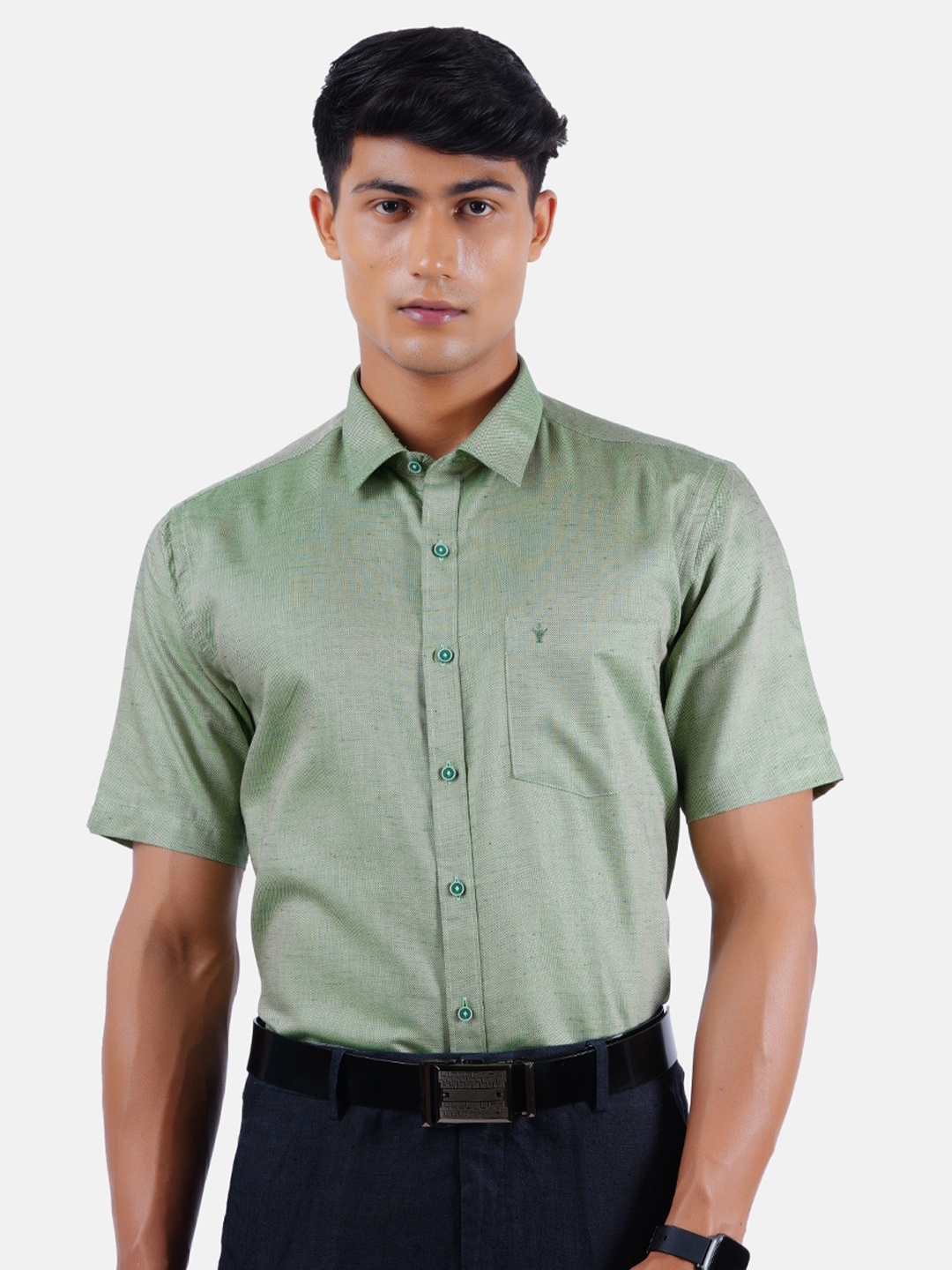 

Ramraj Men Pure Cotton Solid Half Sleeve Formal Shirt, Green
